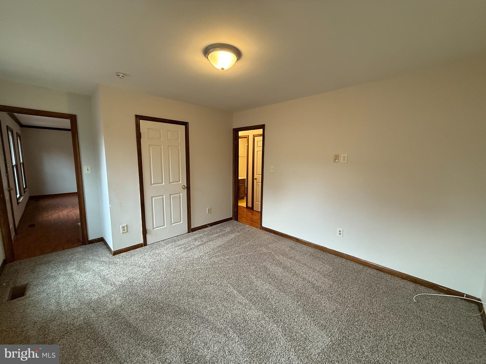 LEAVELLS CROSSING - Residential Lease