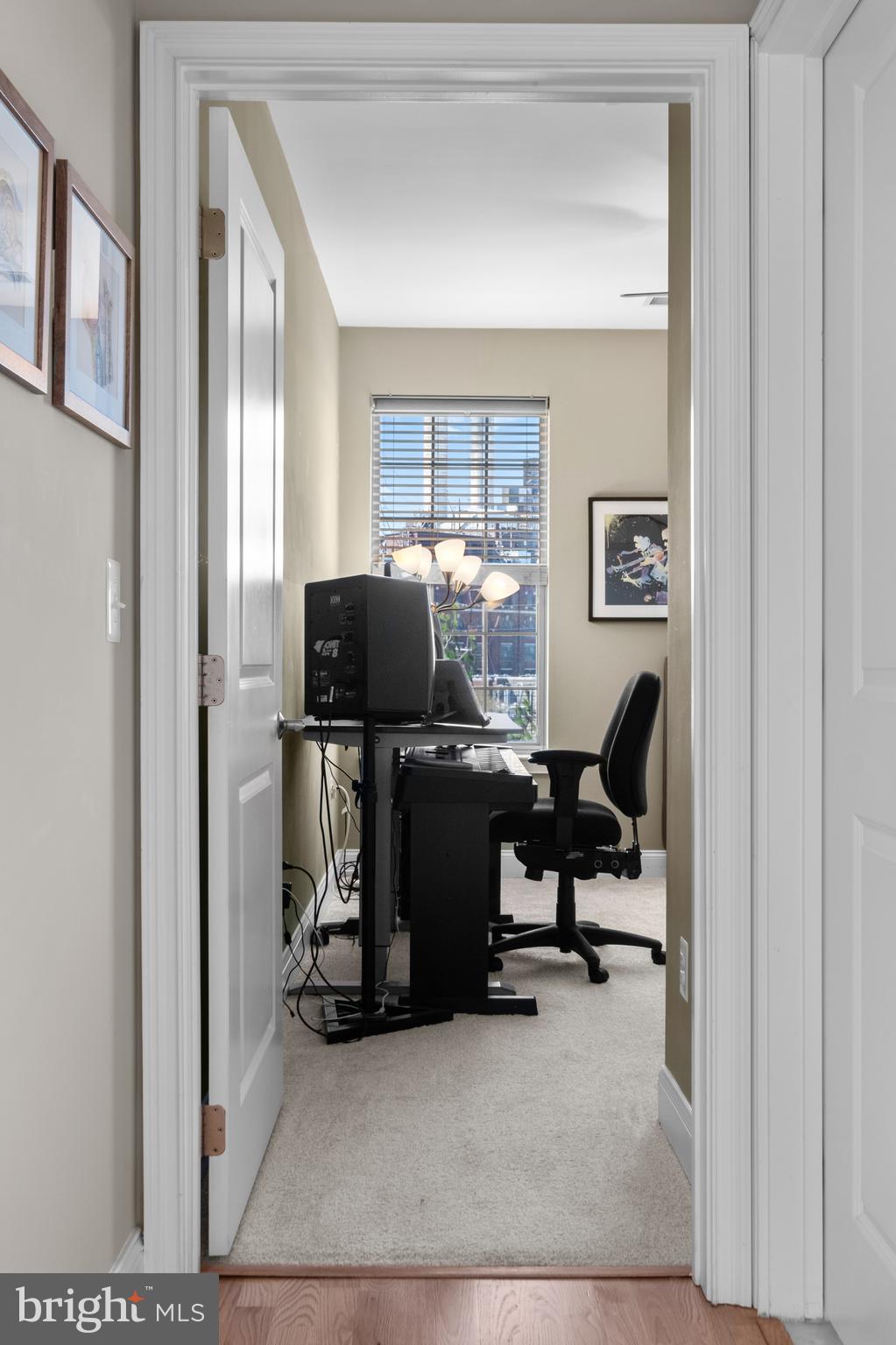 NAVAL SQUARE - Residential