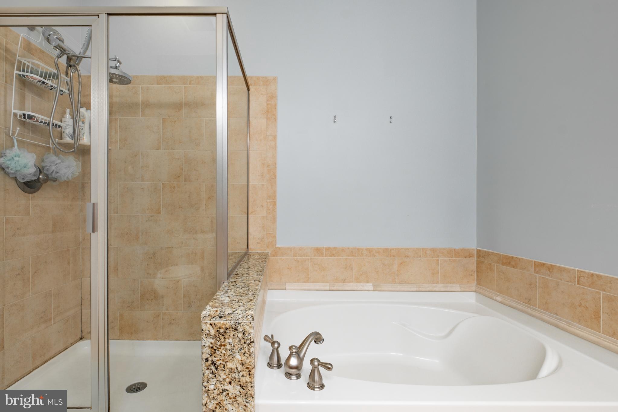 NAVAL SQUARE - Residential