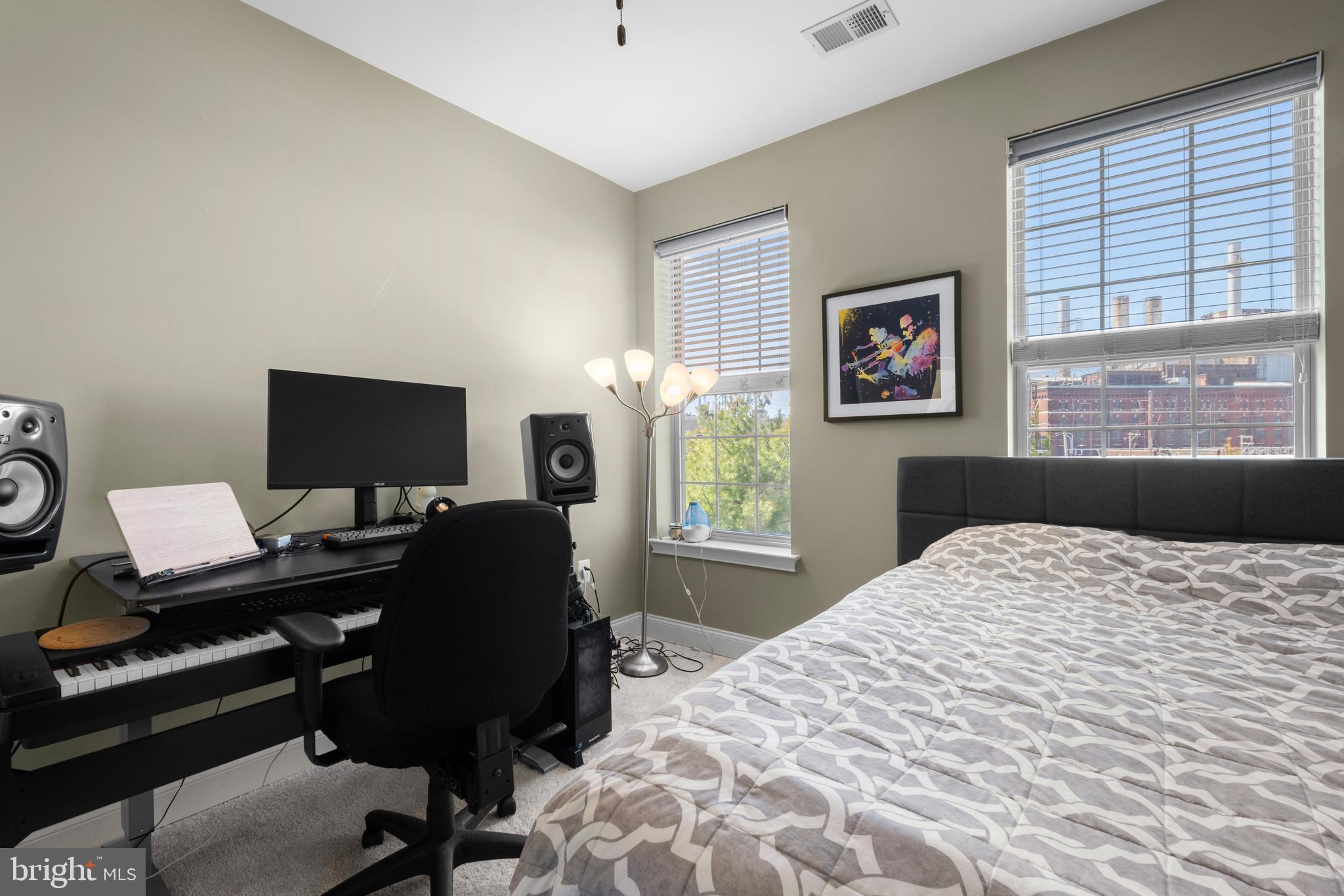 NAVAL SQUARE - Residential