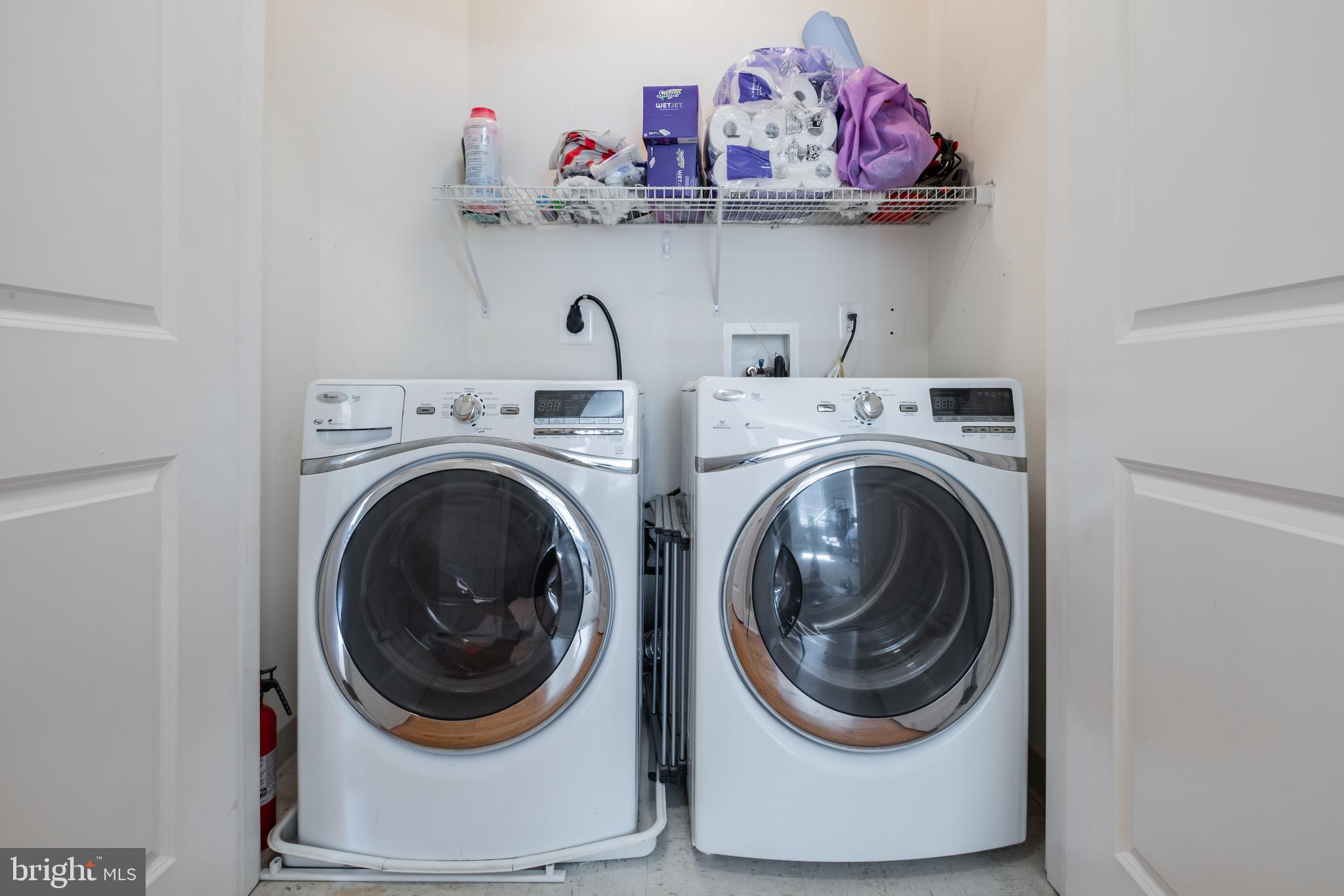 NAVAL SQUARE - Residential