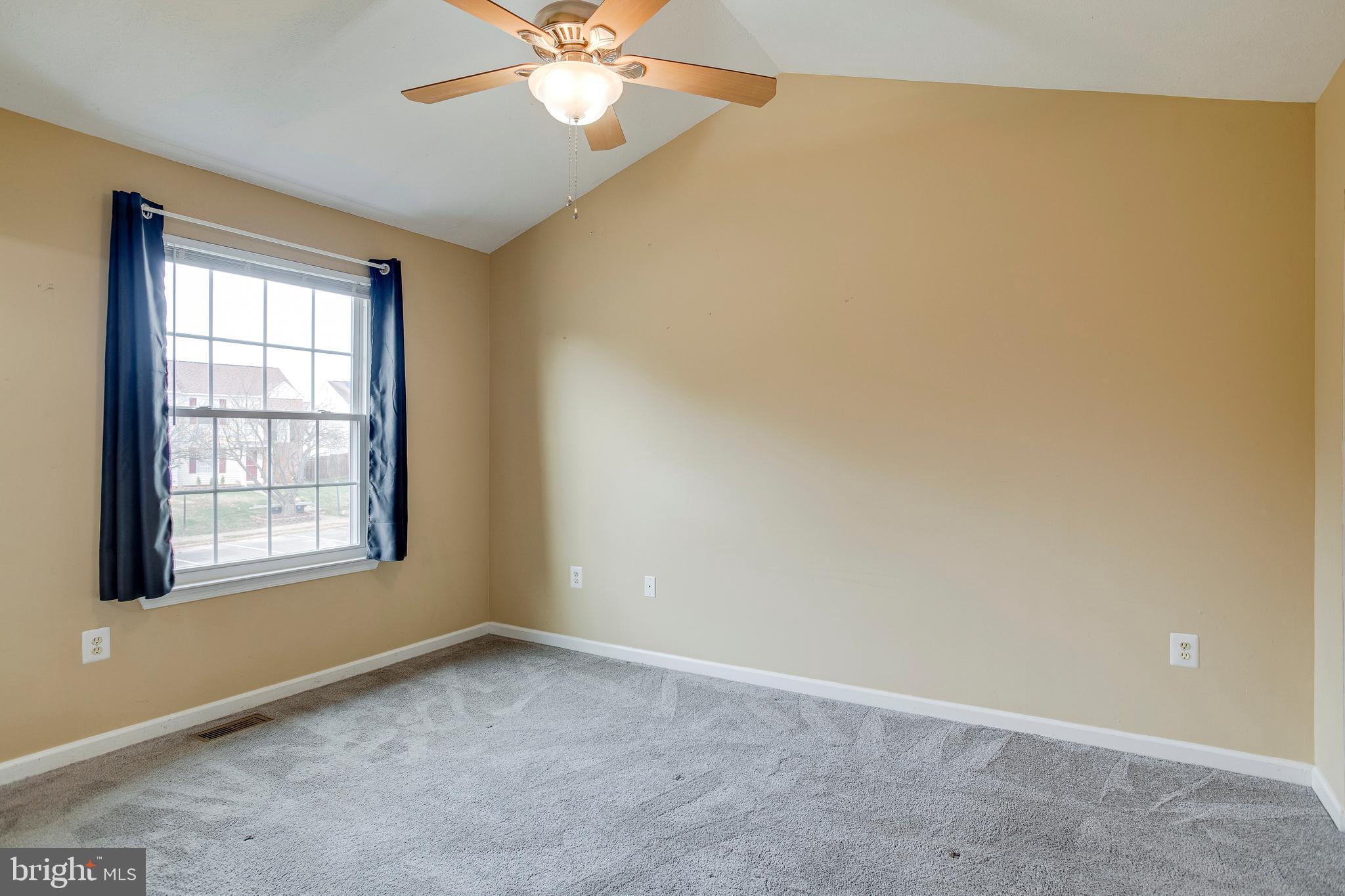 SOUTHRIDGE TOWNHOUSES - Residential