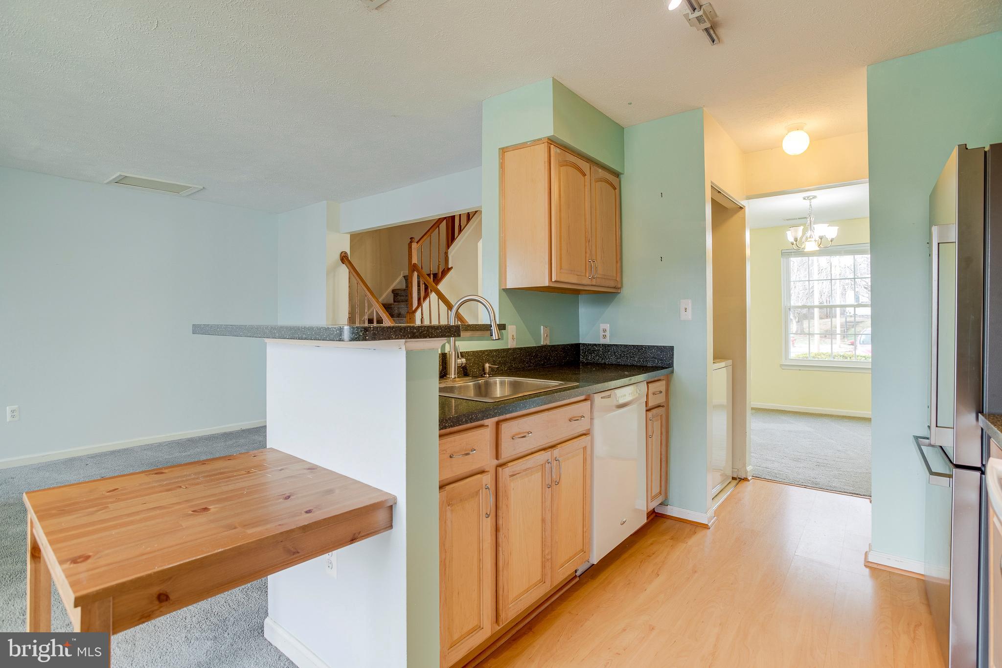 SOUTHRIDGE TOWNHOUSES - Residential