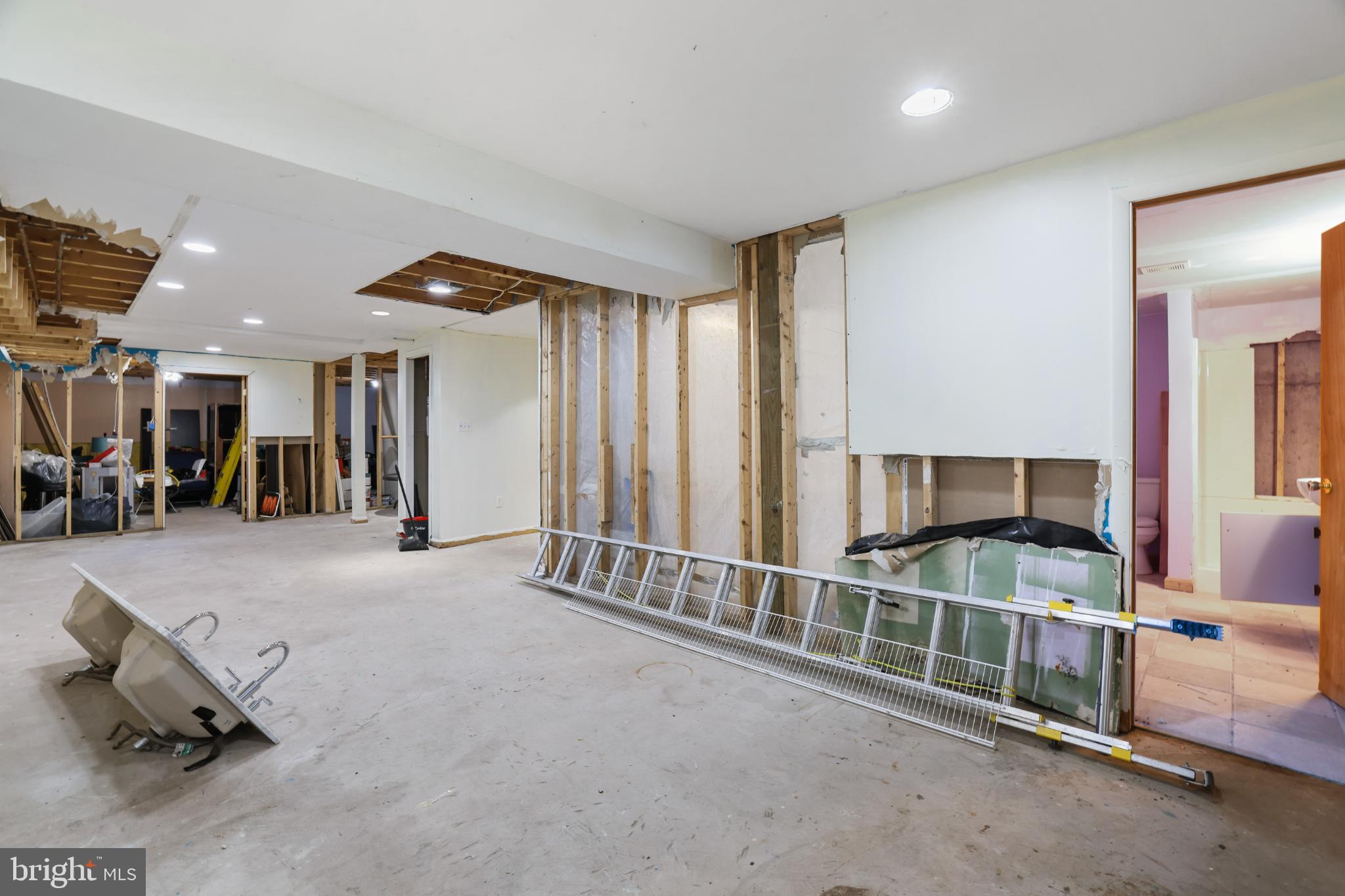 POCONO COUNTRY PLACE - Residential