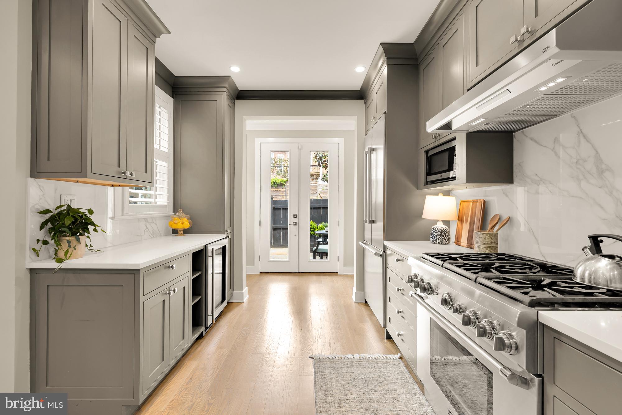 MOUNT PLEASANT - Residential