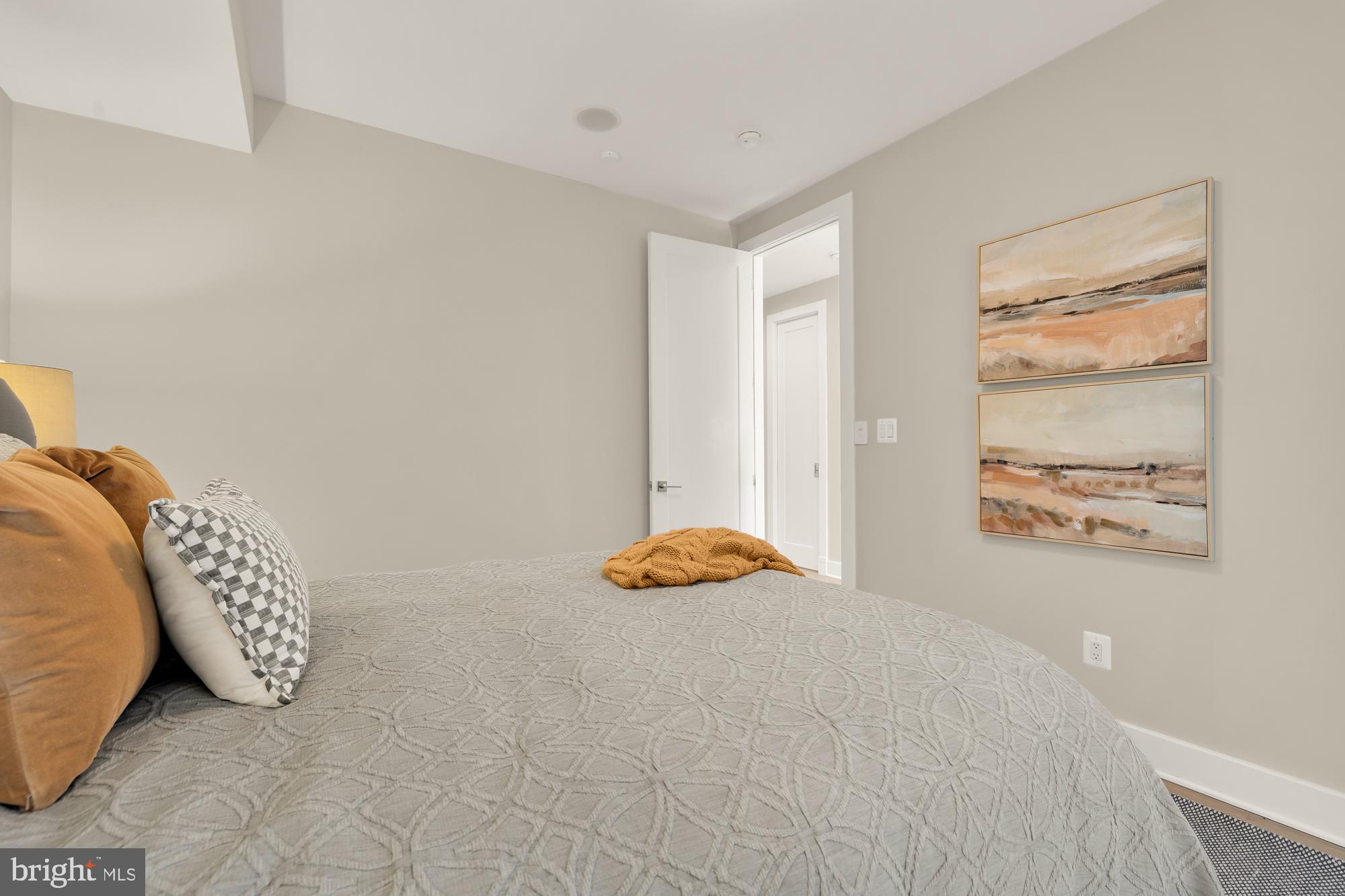 MOUNT PLEASANT - Residential