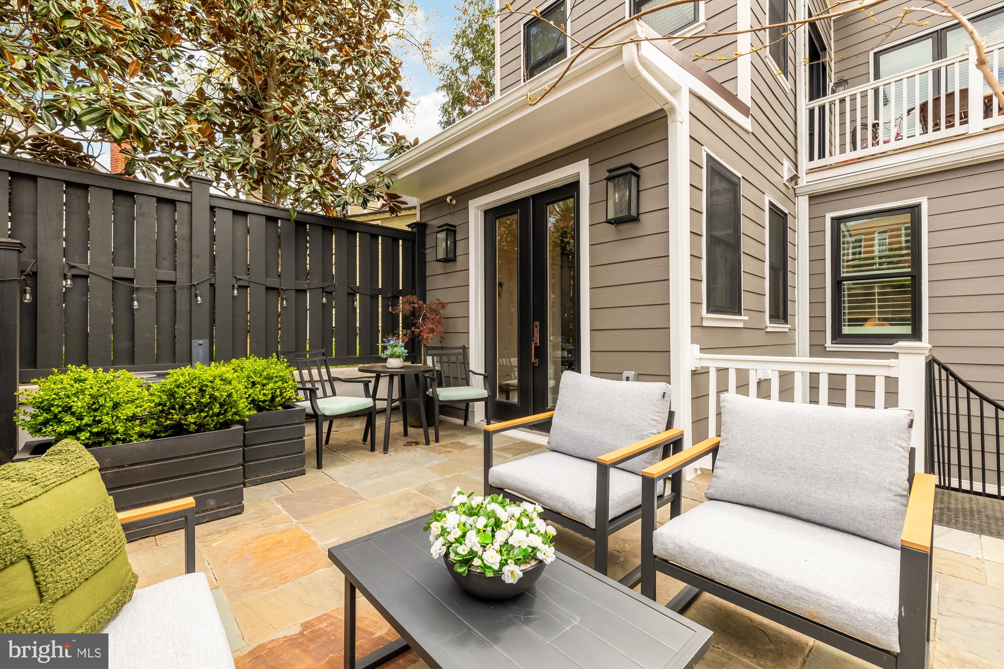 MOUNT PLEASANT - Residential