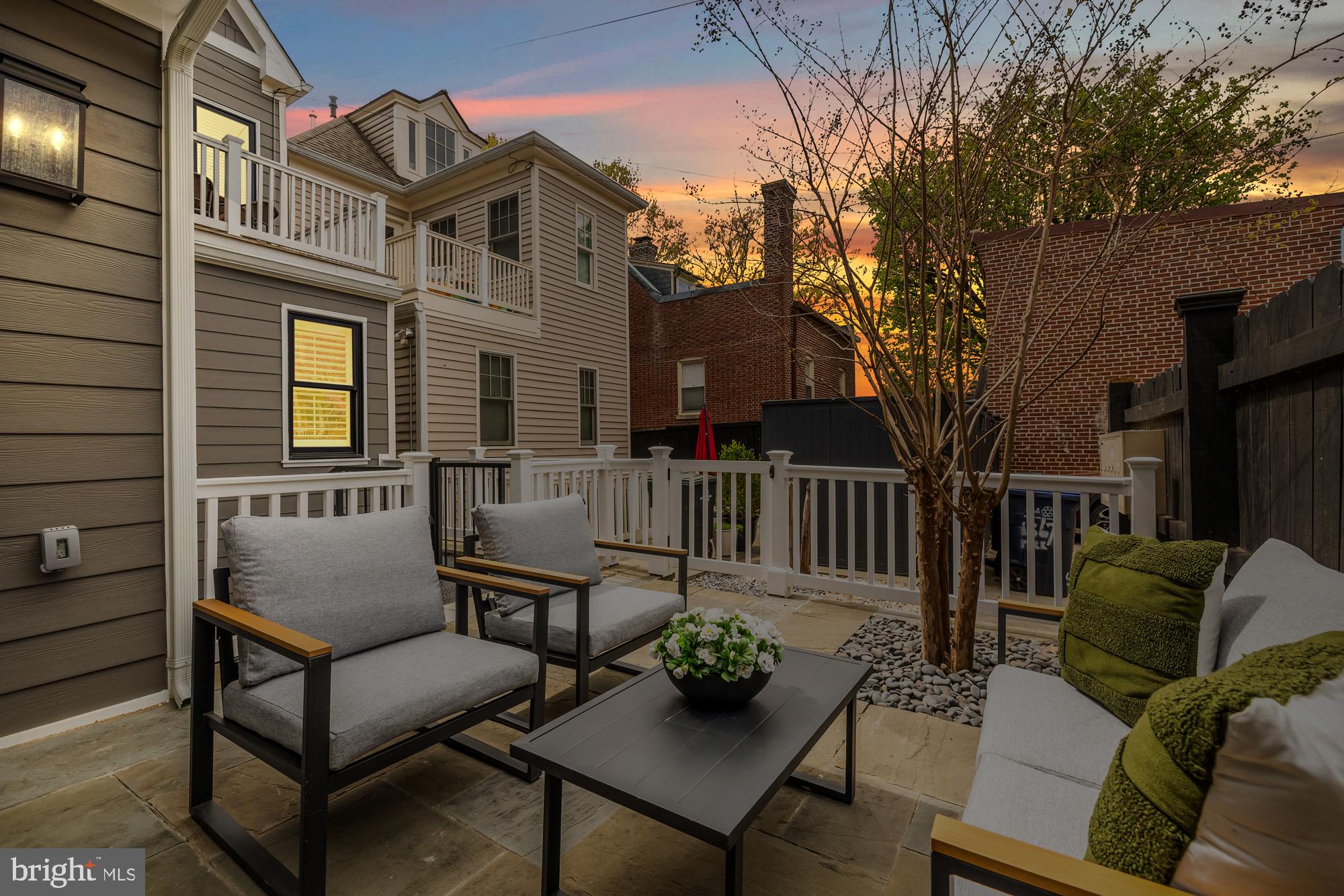 MOUNT PLEASANT - Residential