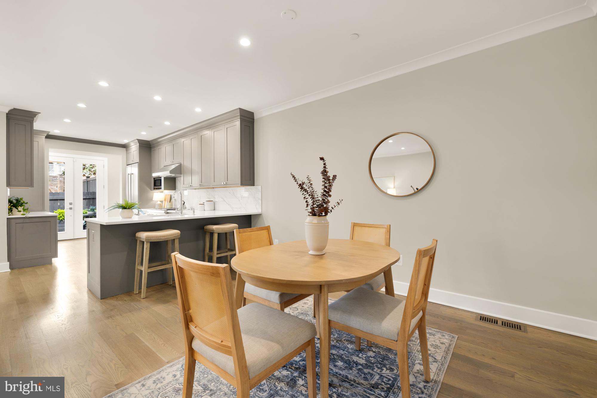 MOUNT PLEASANT - Residential