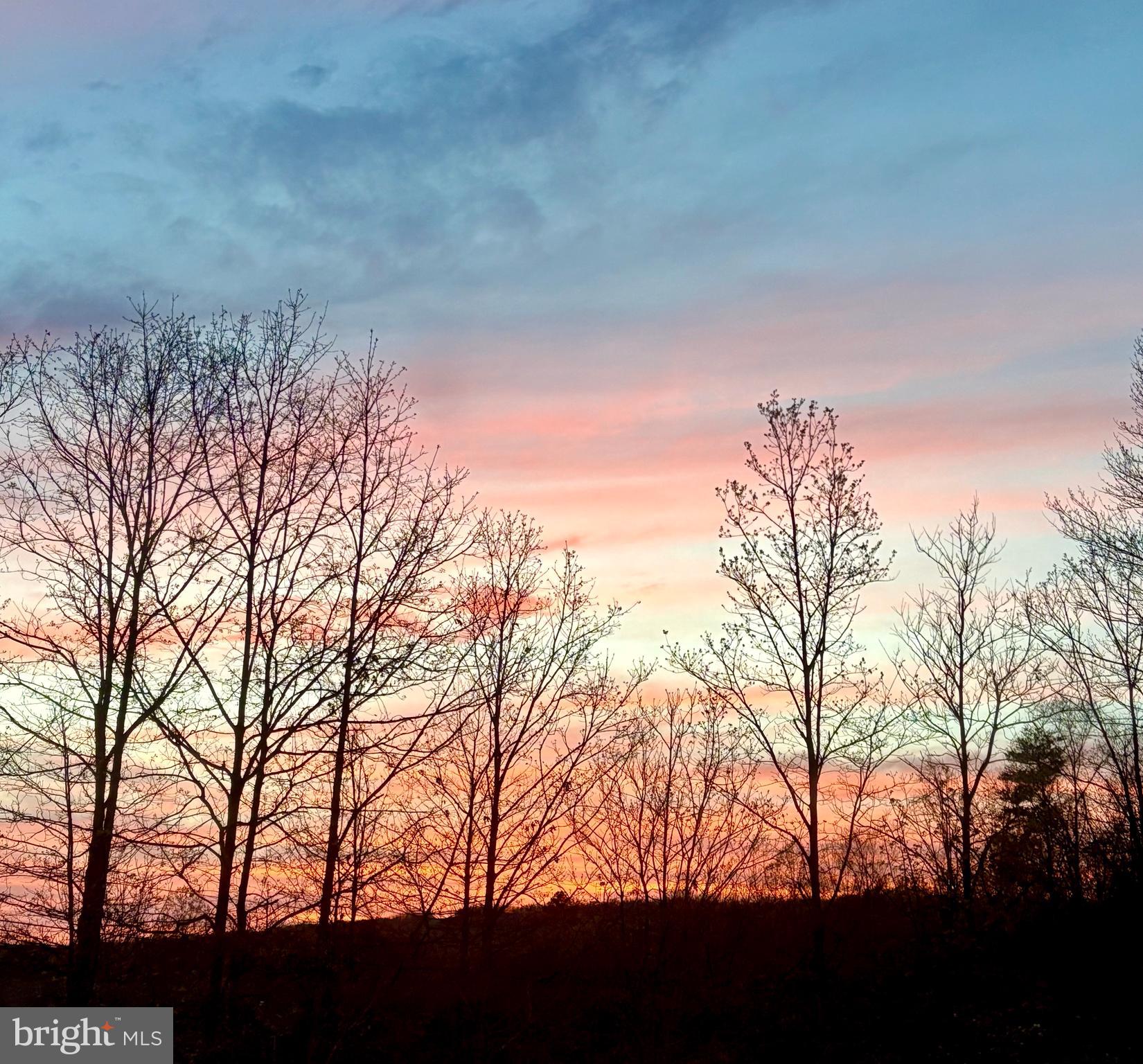 LAKE FERNDALE - Residential