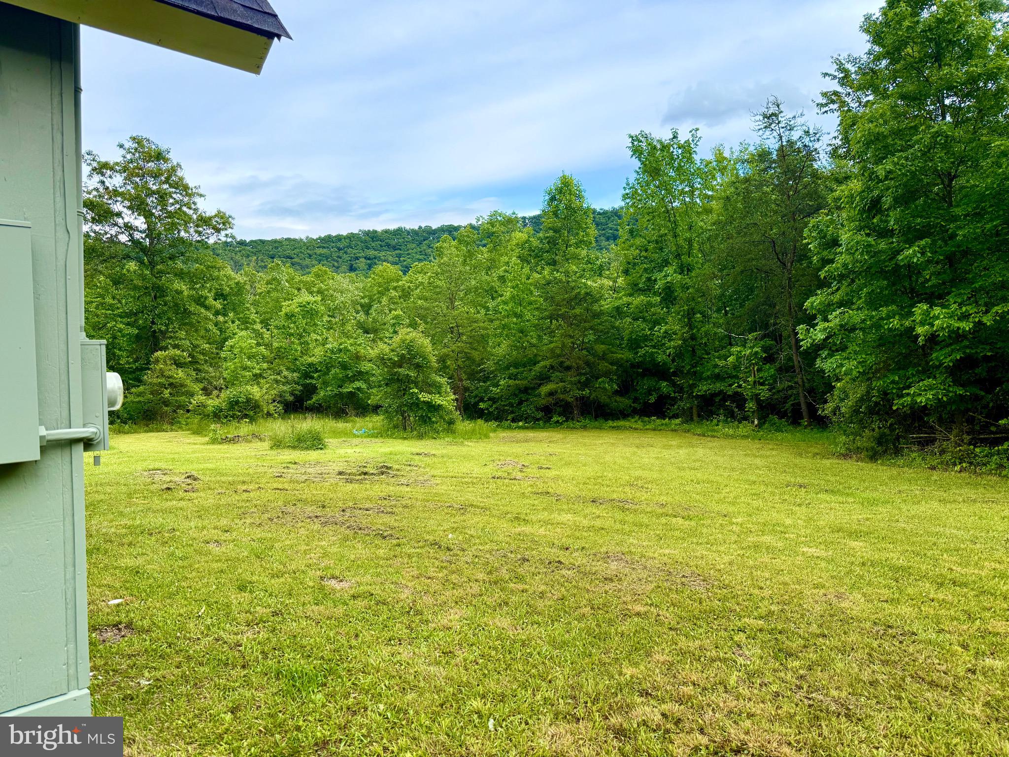 LAKE FERNDALE - Residential