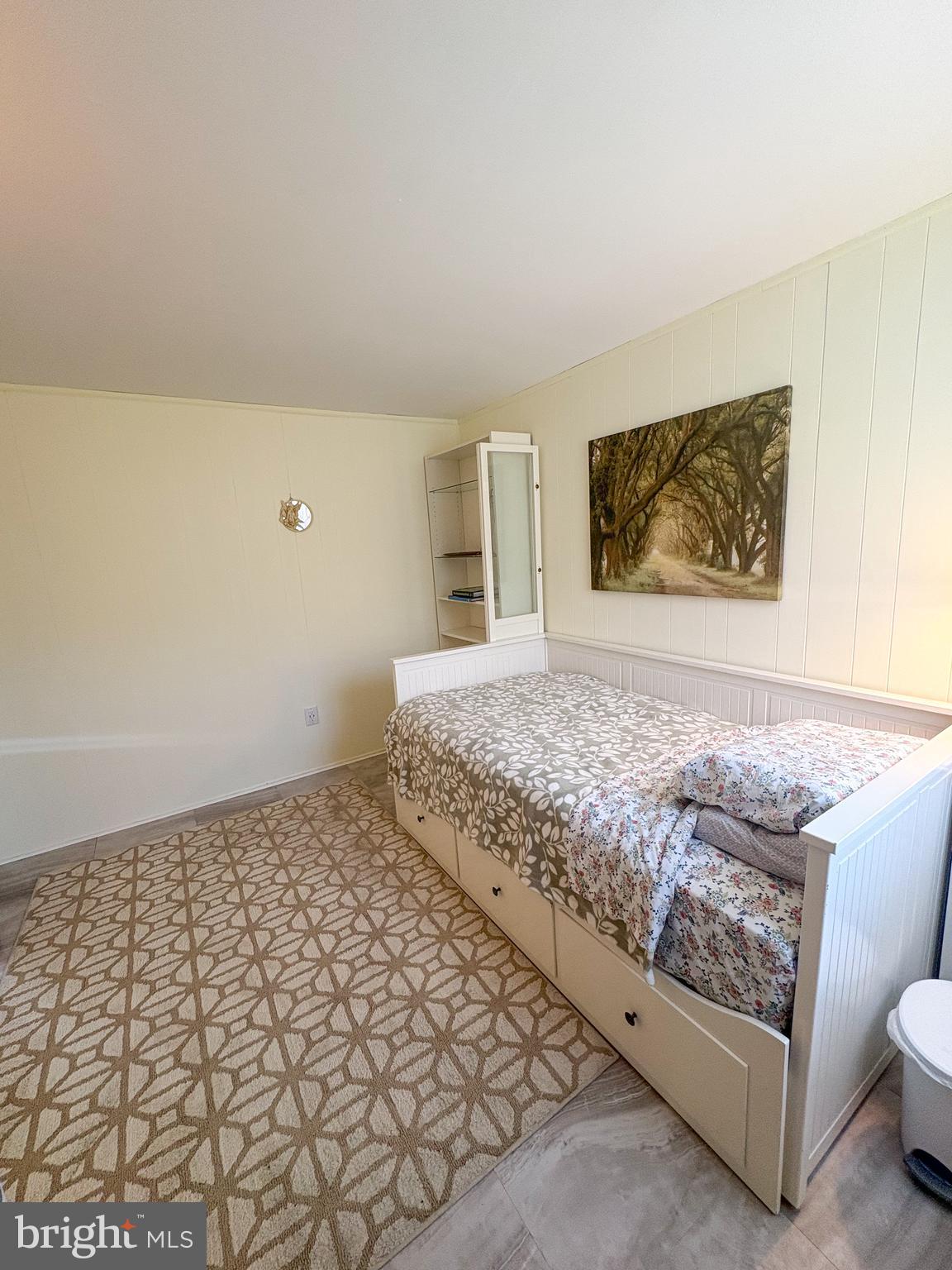 LAKE FERNDALE - Residential