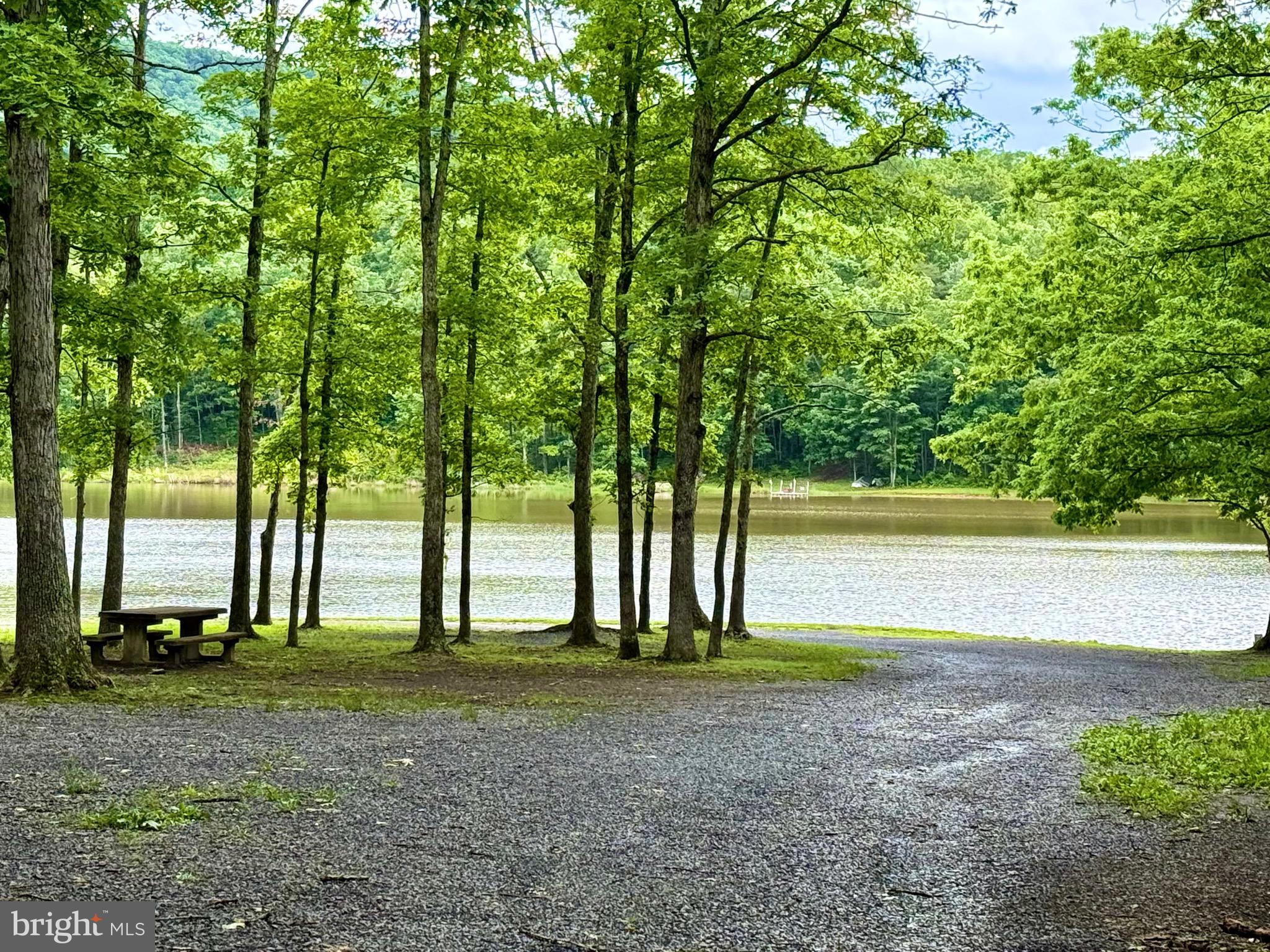 LAKE FERNDALE - Residential