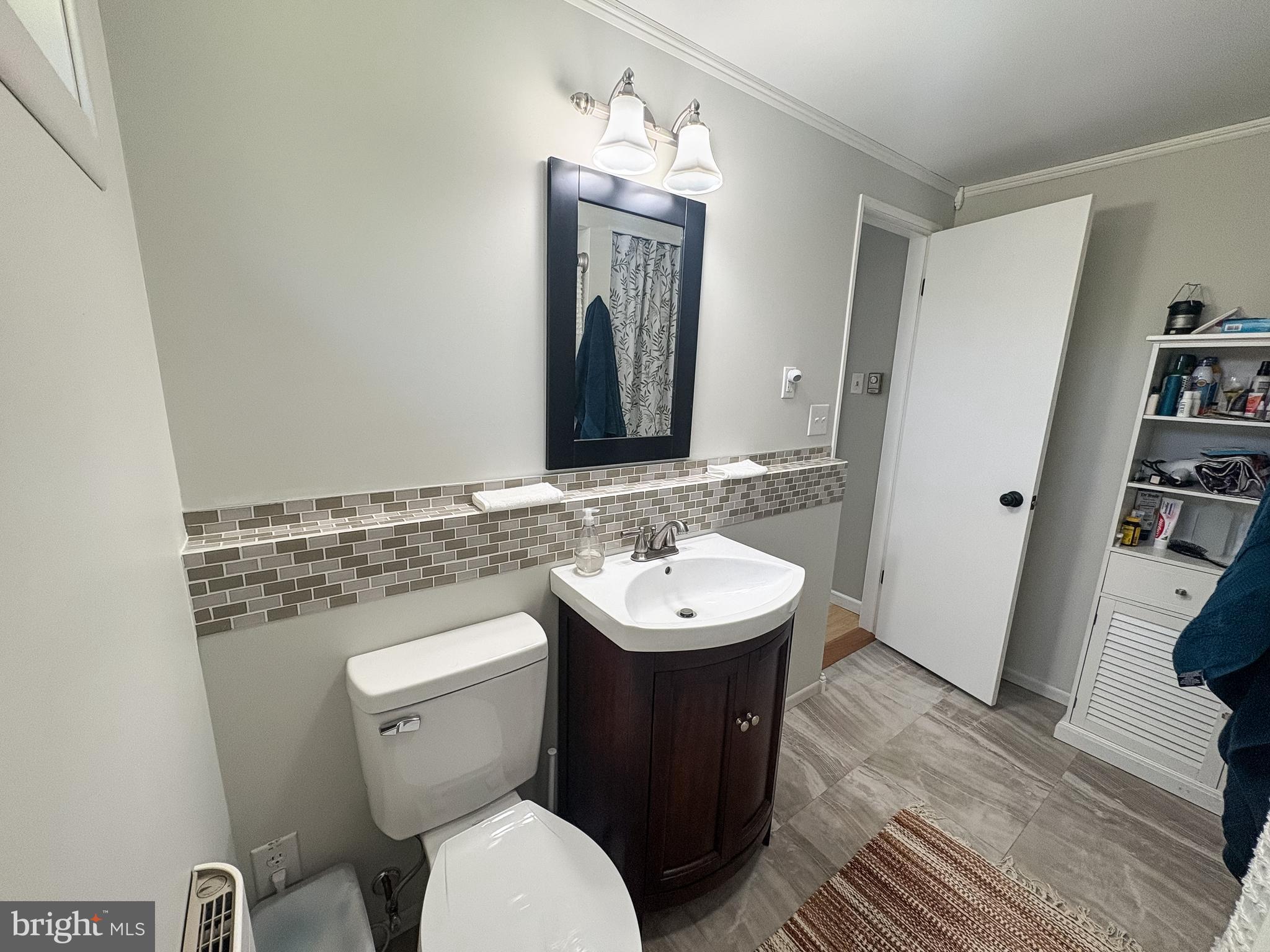 LAKE FERNDALE - Residential