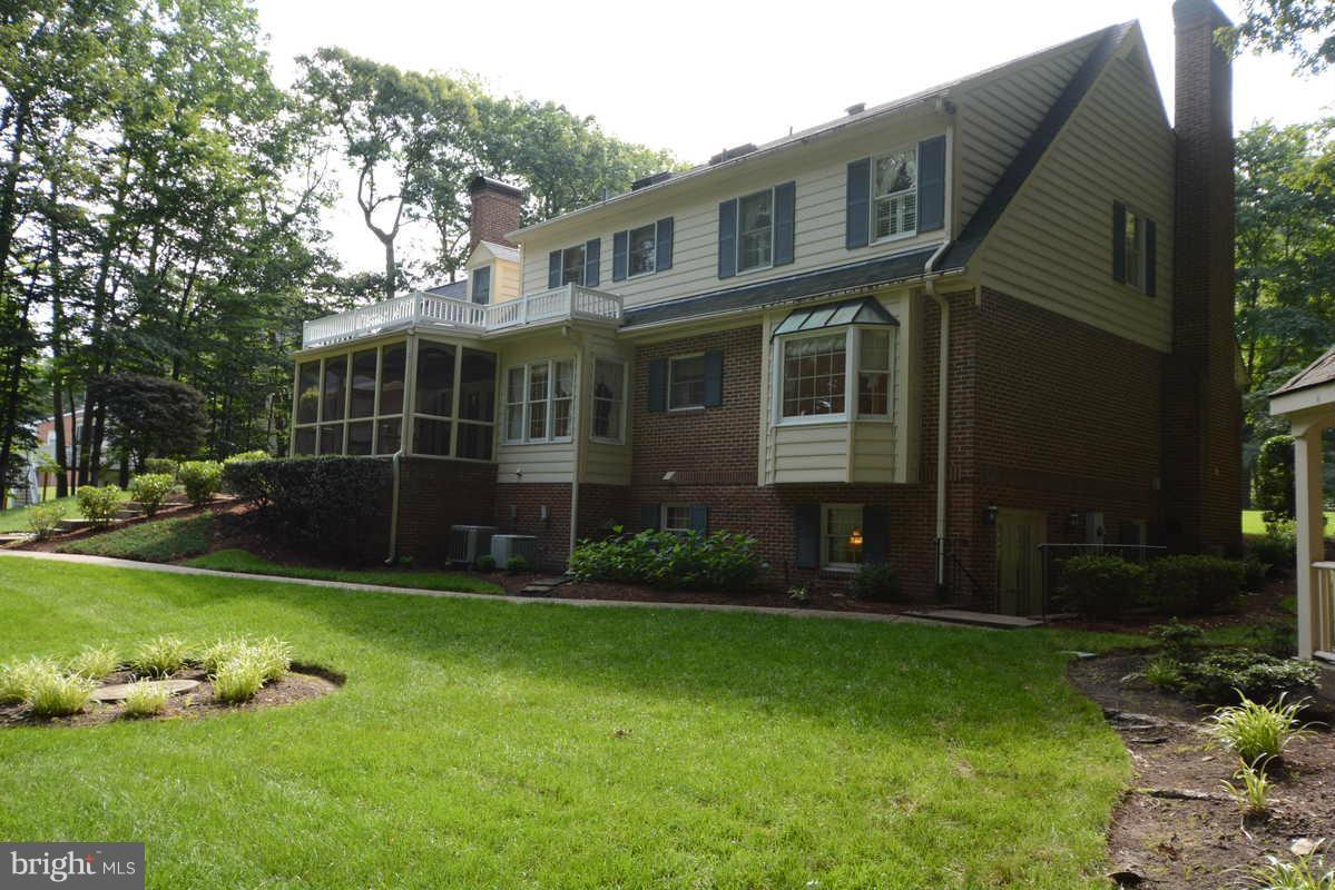 LAKE RIDGE - Residential