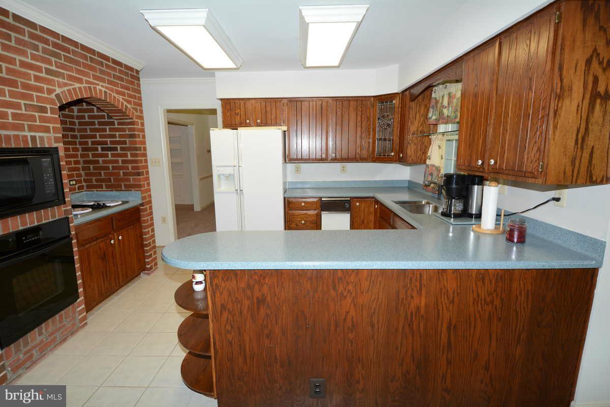 LAKE RIDGE - Residential