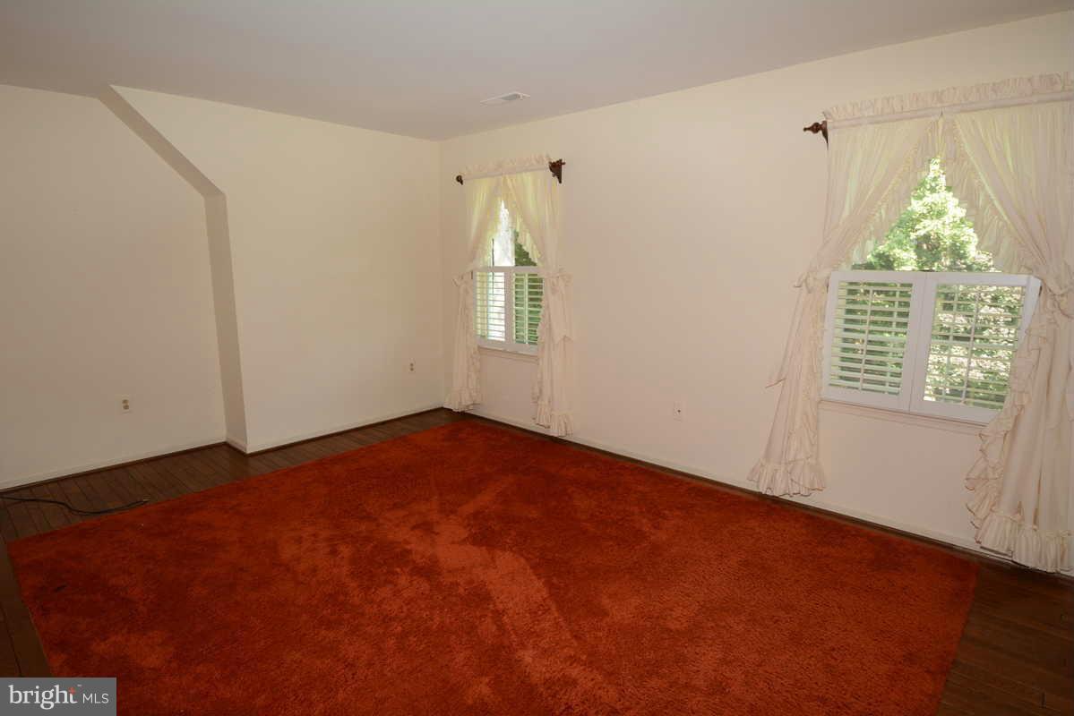 LAKE RIDGE - Residential