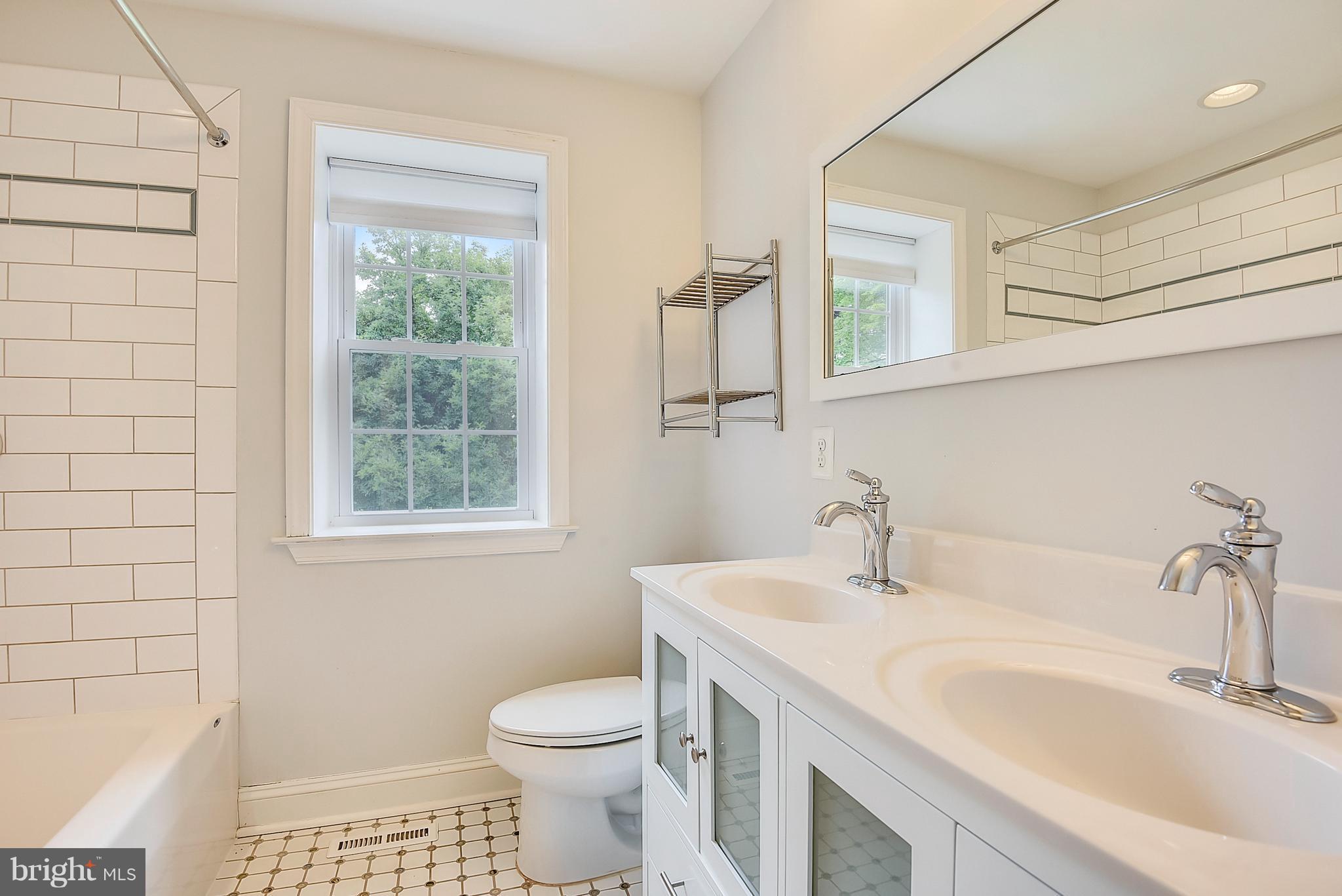 BROADMOOR - Residential