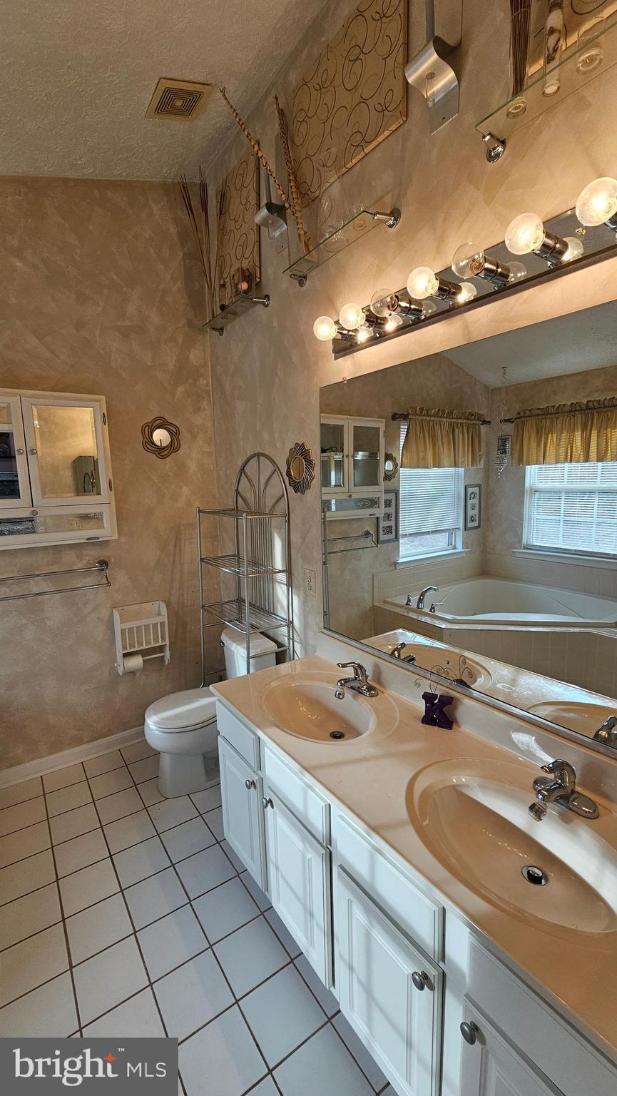 WOODLAND RUN - Residential Lease