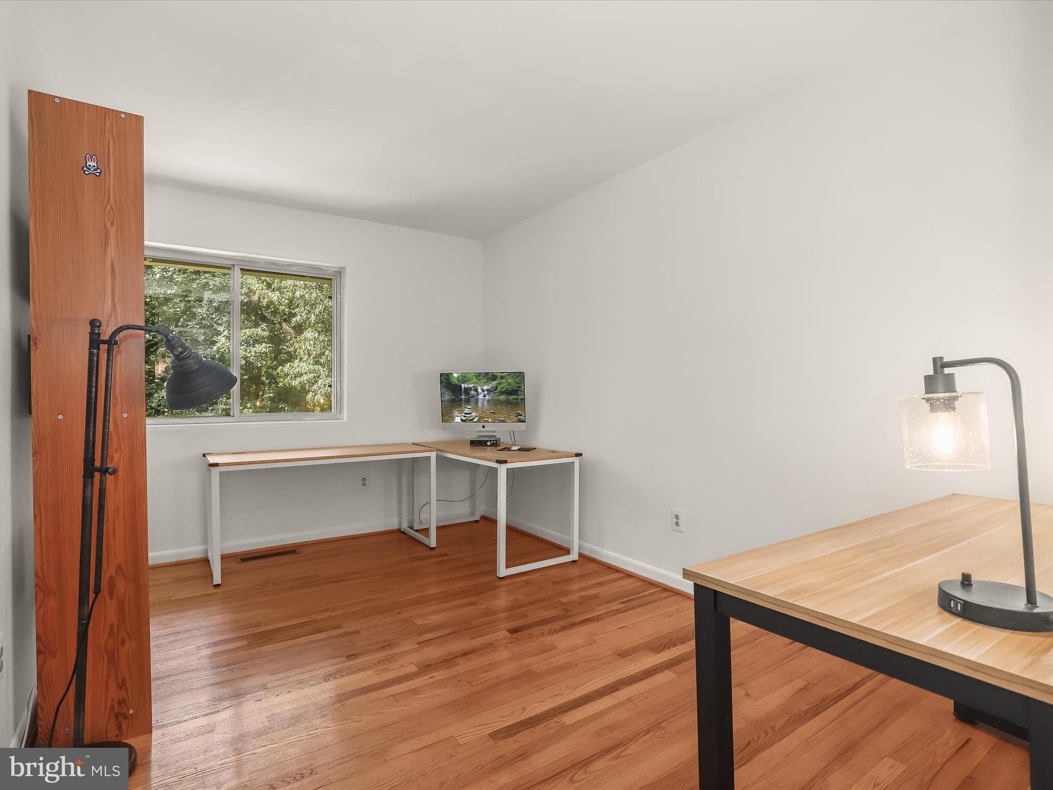 LONDON TERRACE - Residential