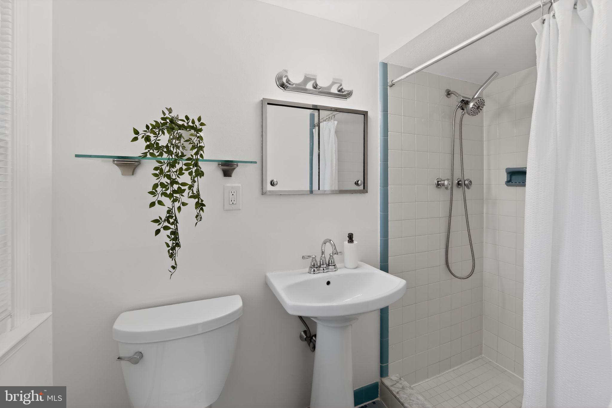 WHITFORD HILLS - Residential