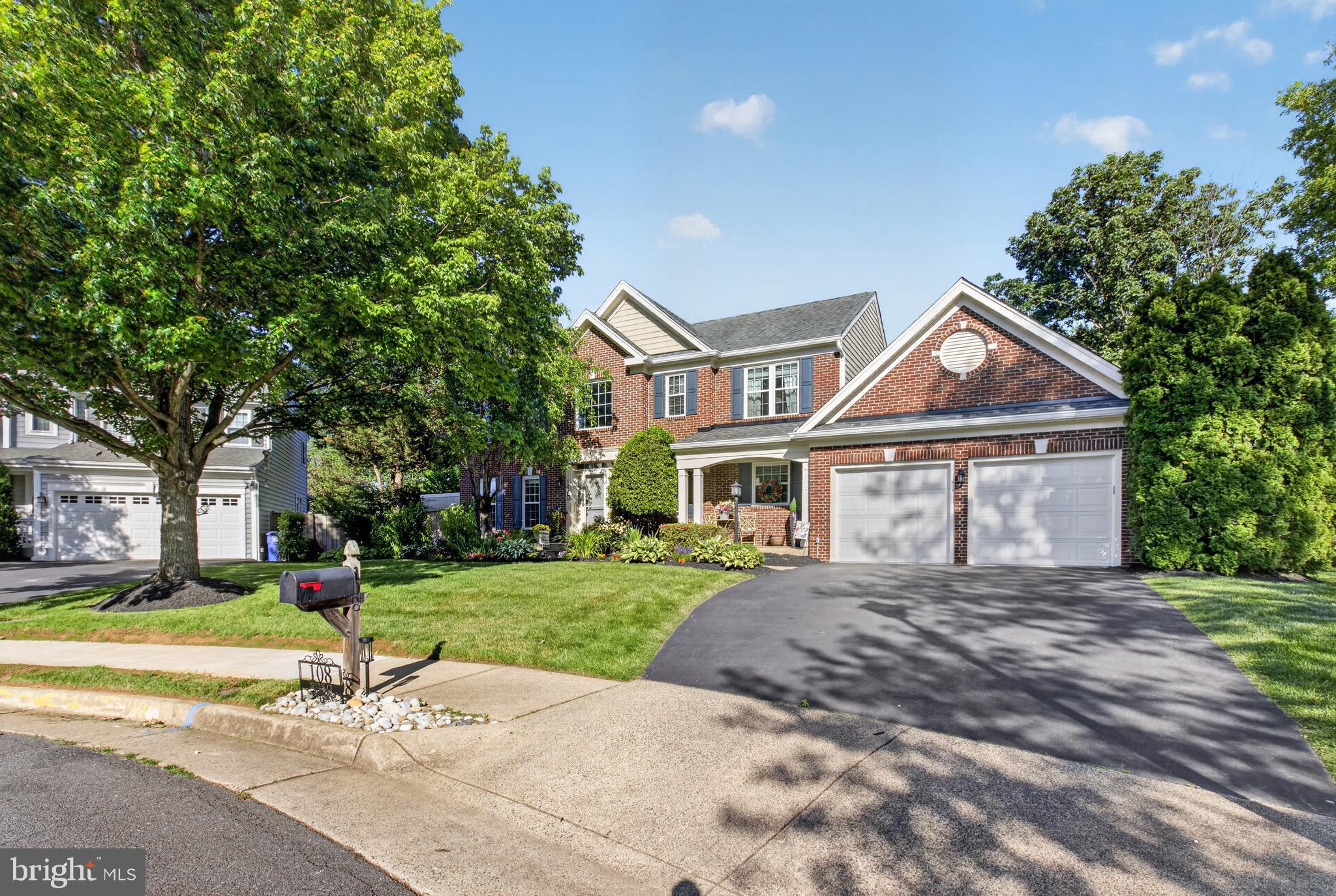 108 BETHAL COURT SW