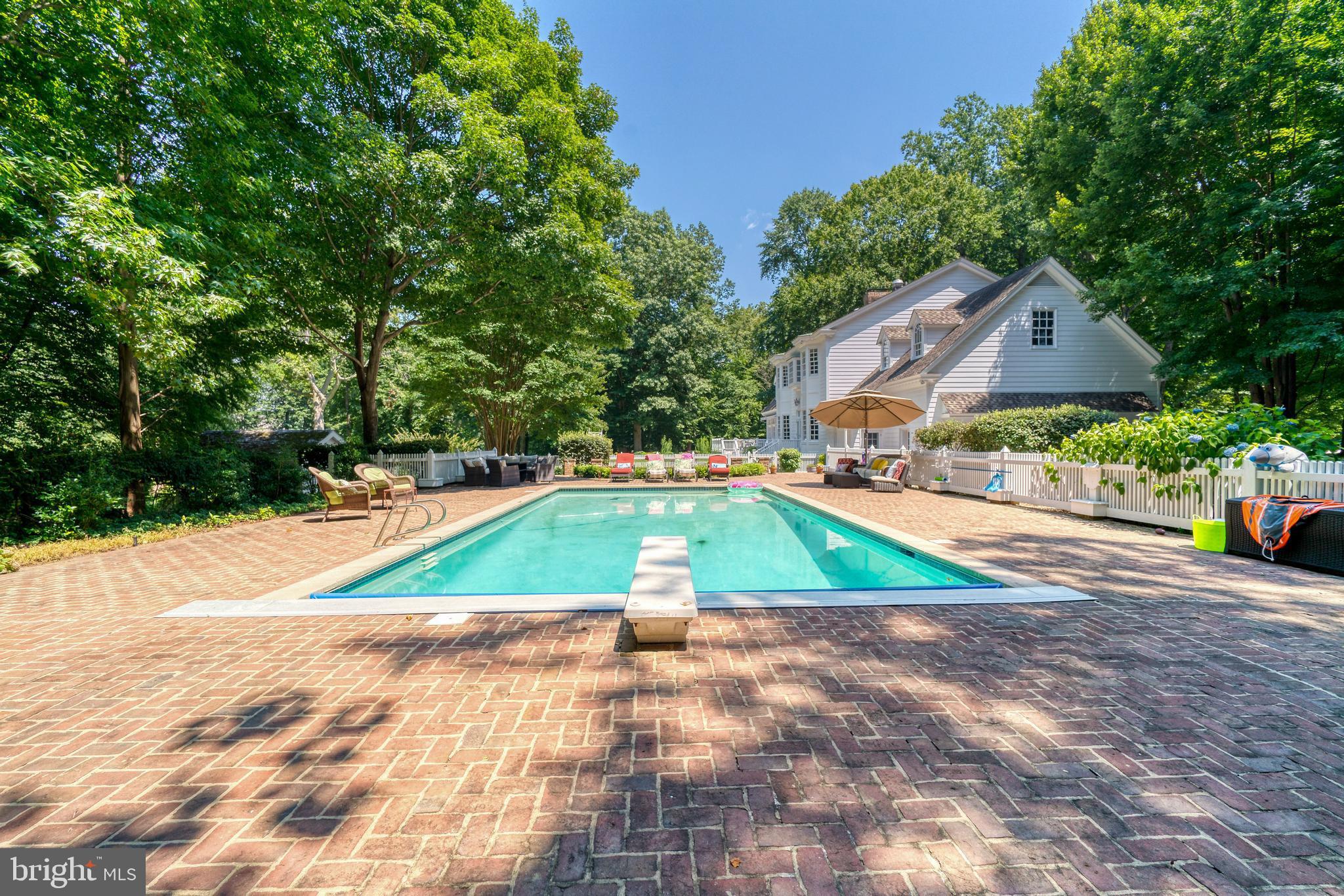 CHESTON ON WYE - Residential