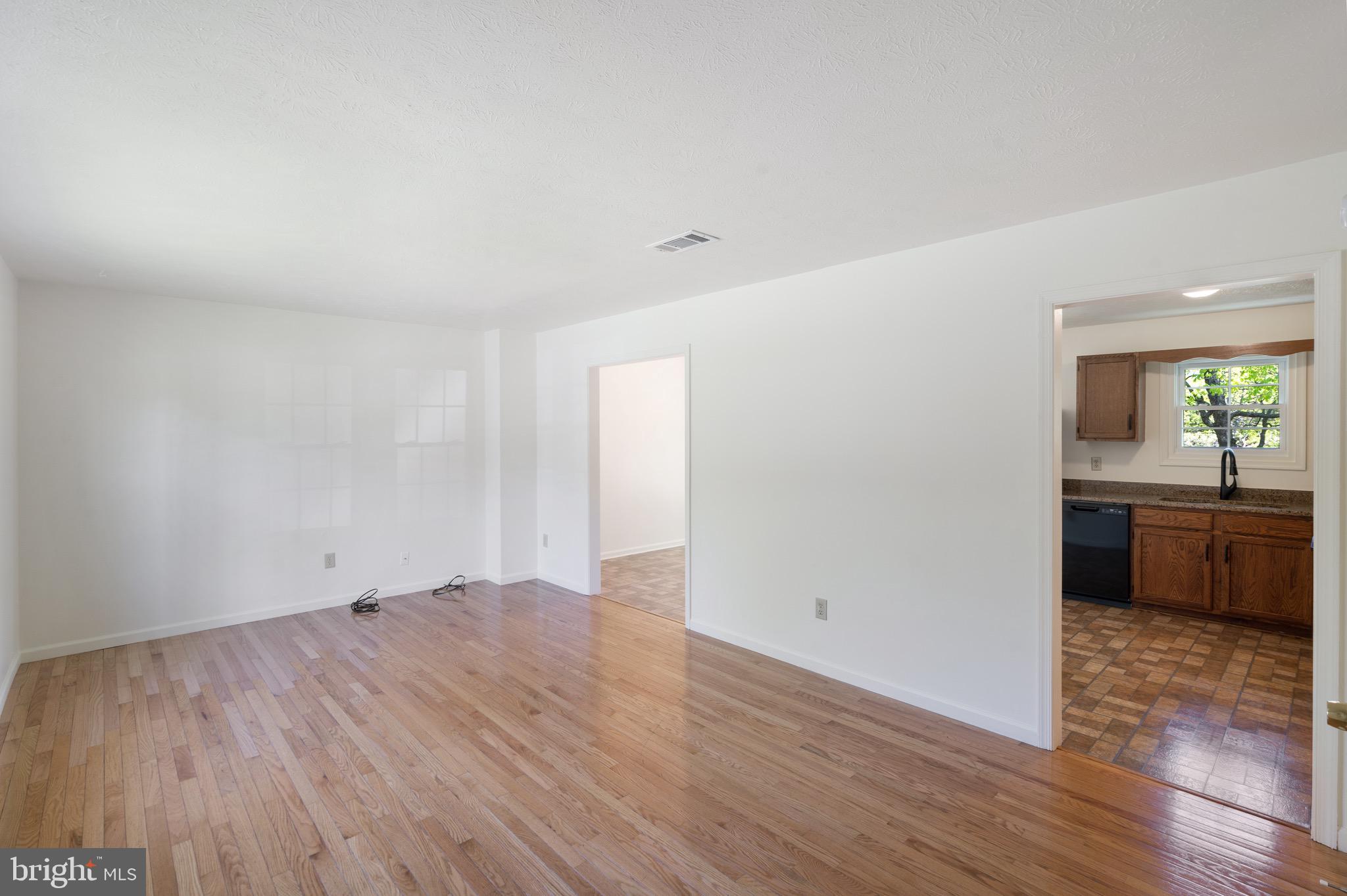 COUNTRY PARK - Residential