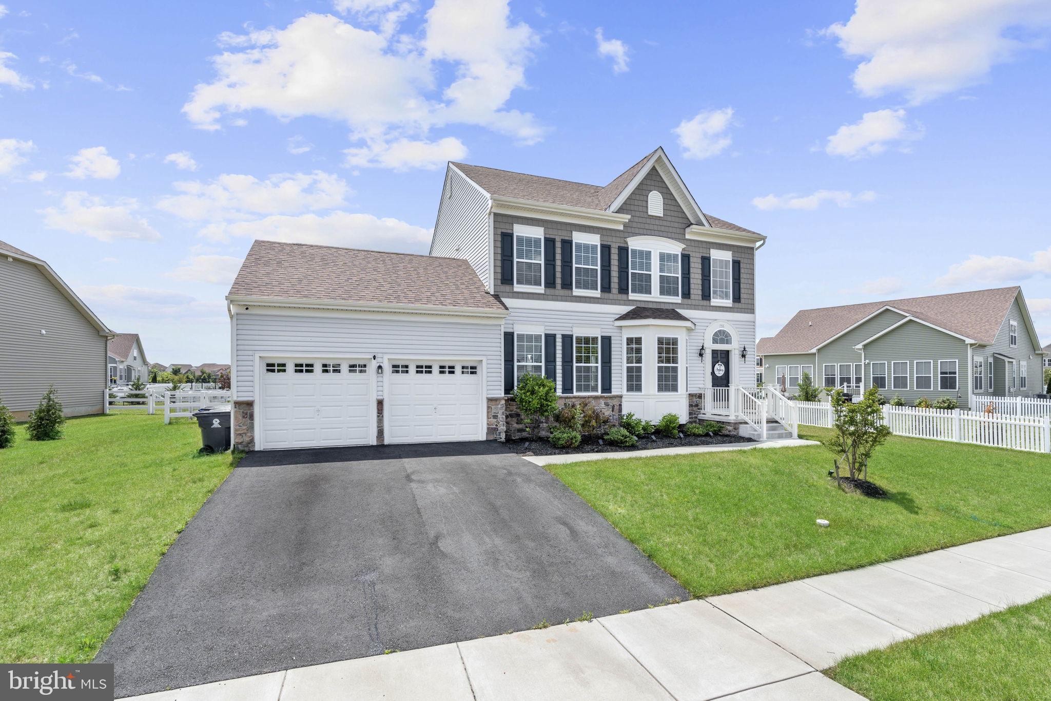 755 STANFORD WHITE WAY