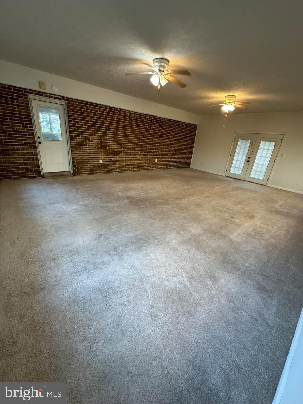 SAINT ANDREWS ES - Residential Lease