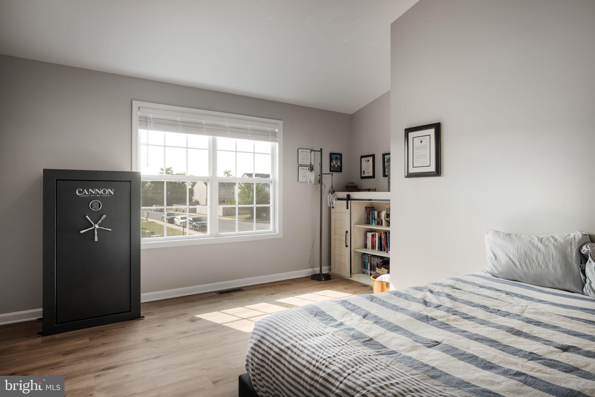 TOWNES OF RIDGEWAY - Residential