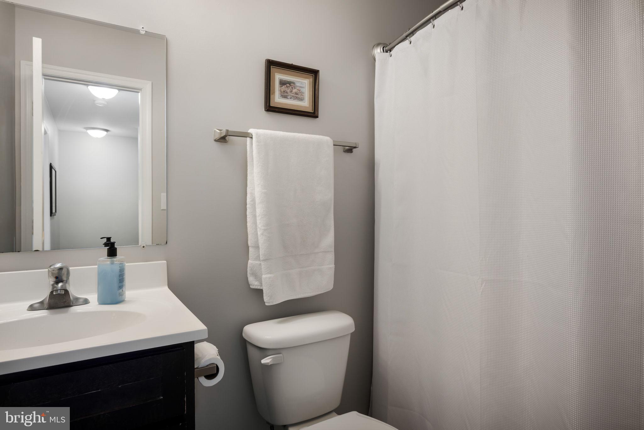 TOWNES OF RIDGEWAY - Residential