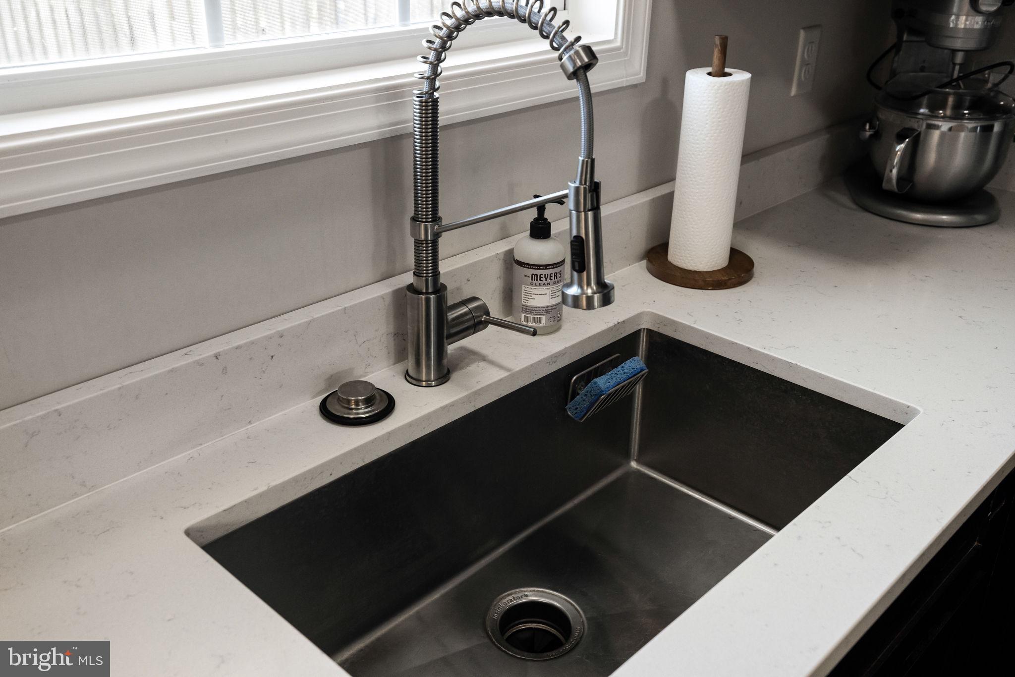 TOWNES OF RIDGEWAY - Residential