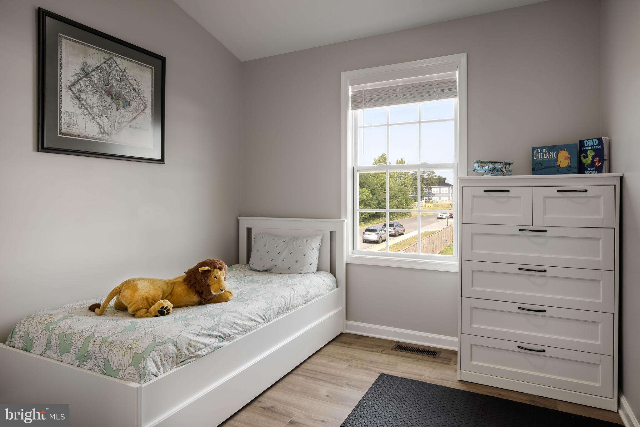 TOWNES OF RIDGEWAY - Residential