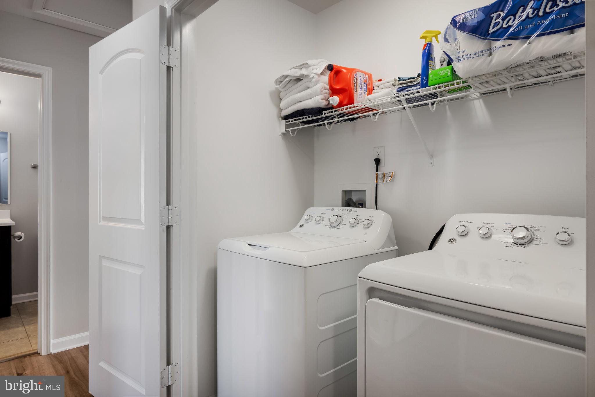 TOWNES OF RIDGEWAY - Residential