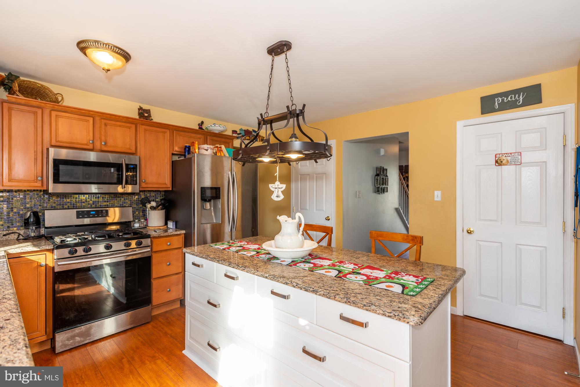 LINCOLNS MEADOW - Residential