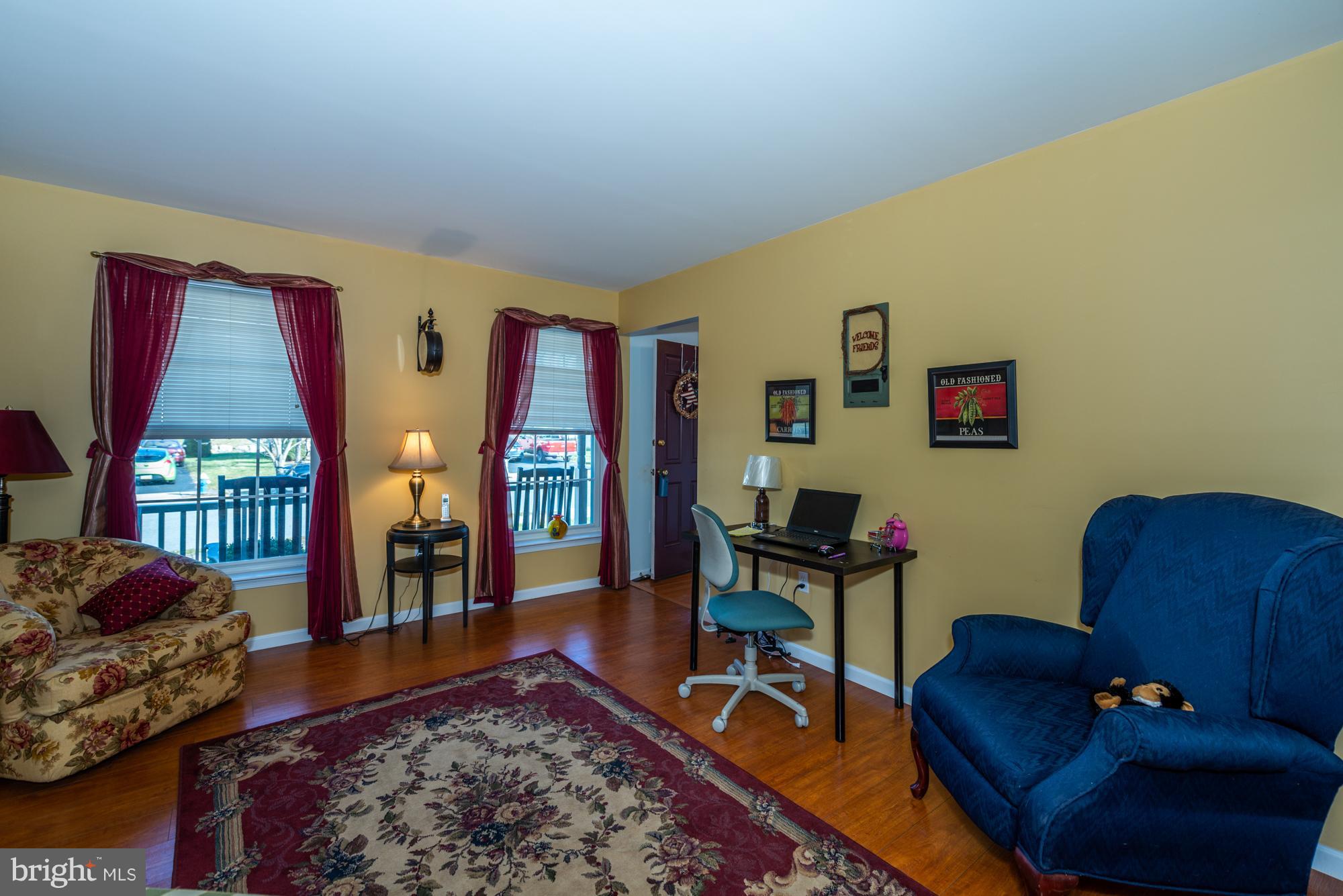 LINCOLNS MEADOW - Residential