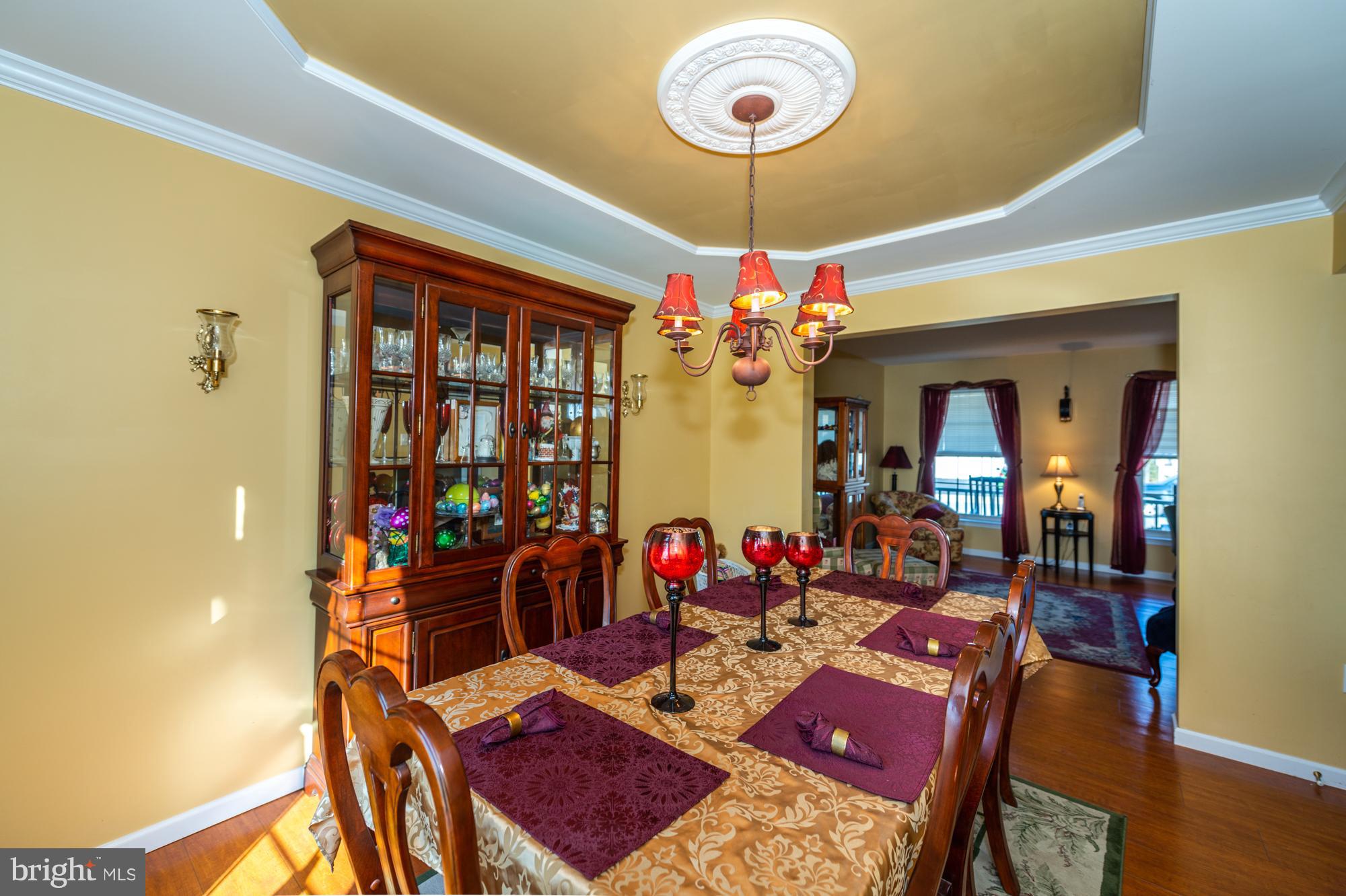 LINCOLNS MEADOW - Residential