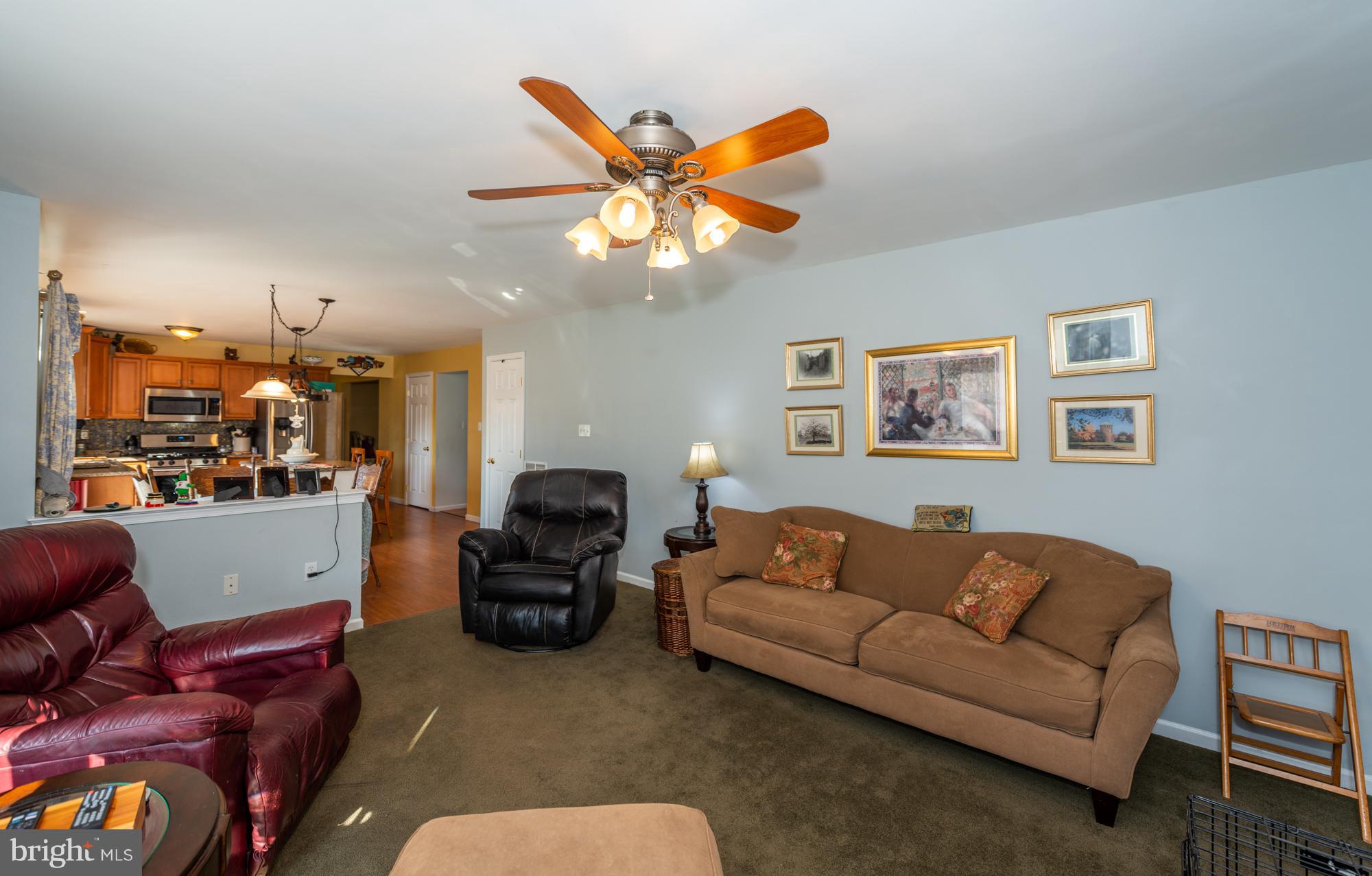 LINCOLNS MEADOW - Residential
