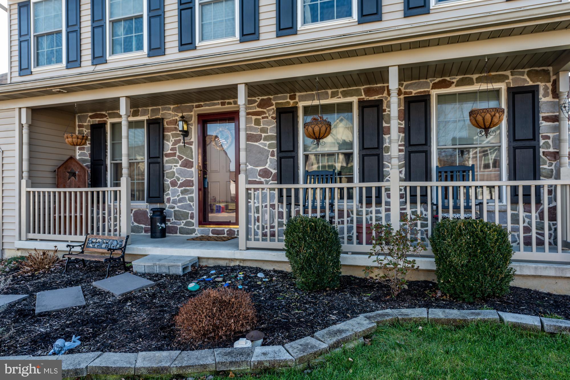 LINCOLNS MEADOW - Residential