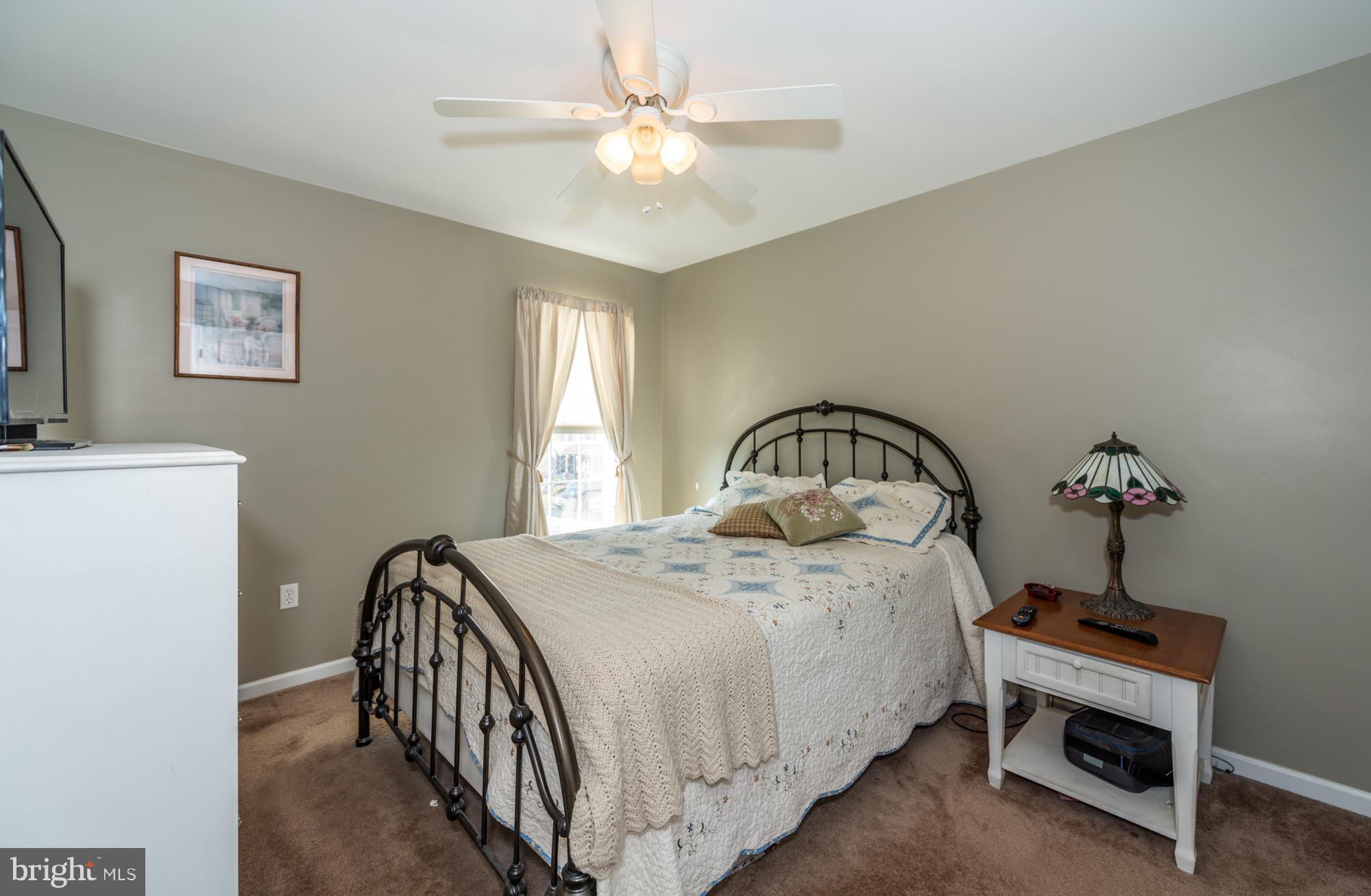 LINCOLNS MEADOW - Residential