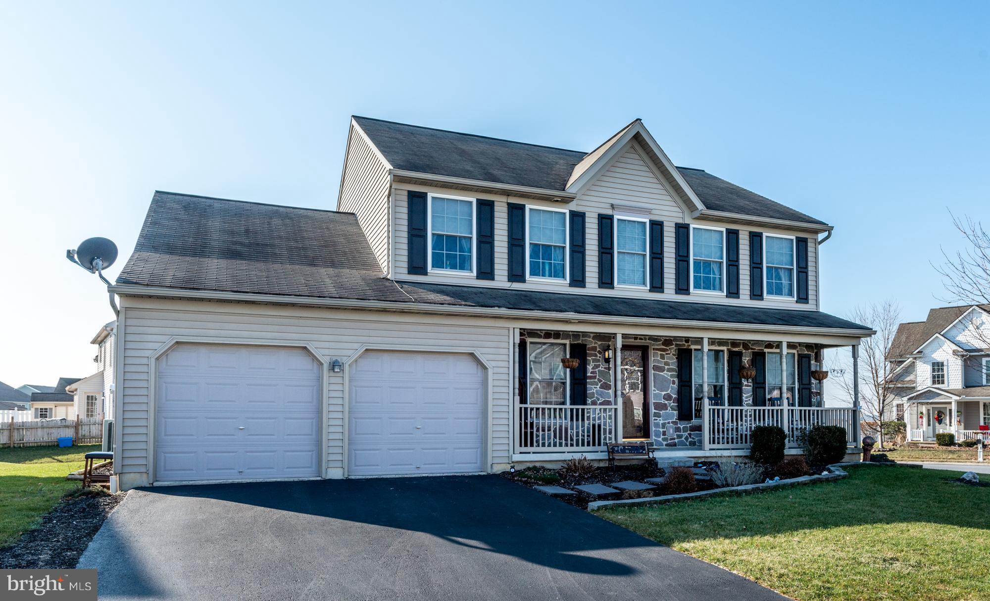 LINCOLNS MEADOW - Residential