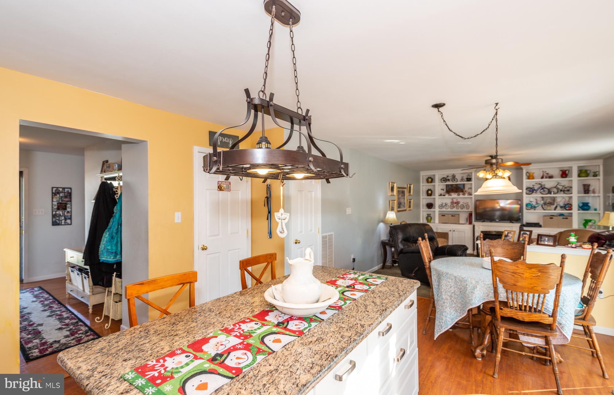 LINCOLNS MEADOW - Residential