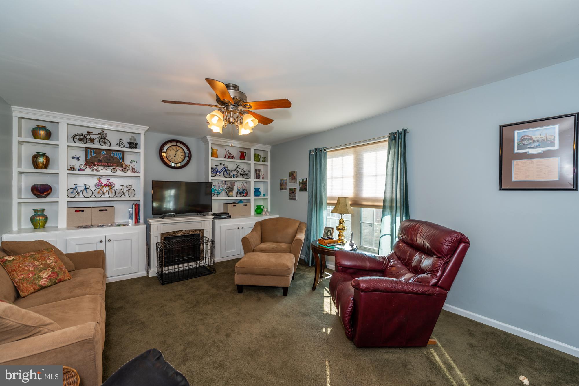 LINCOLNS MEADOW - Residential