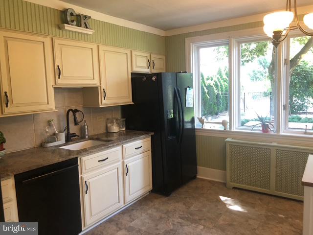 WINDSOR CIR - Residential Lease