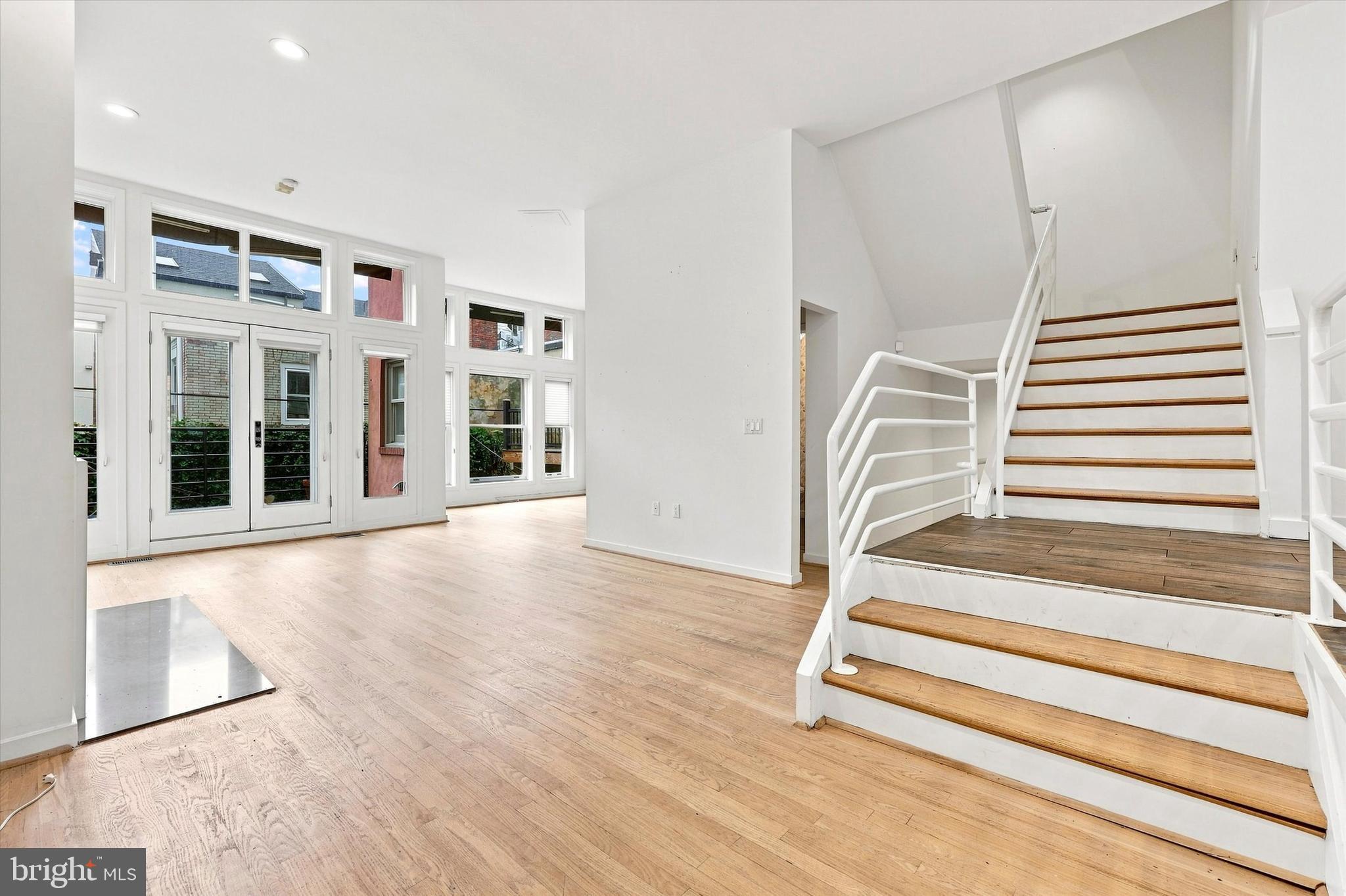 114 BAINBRIDGE STREET