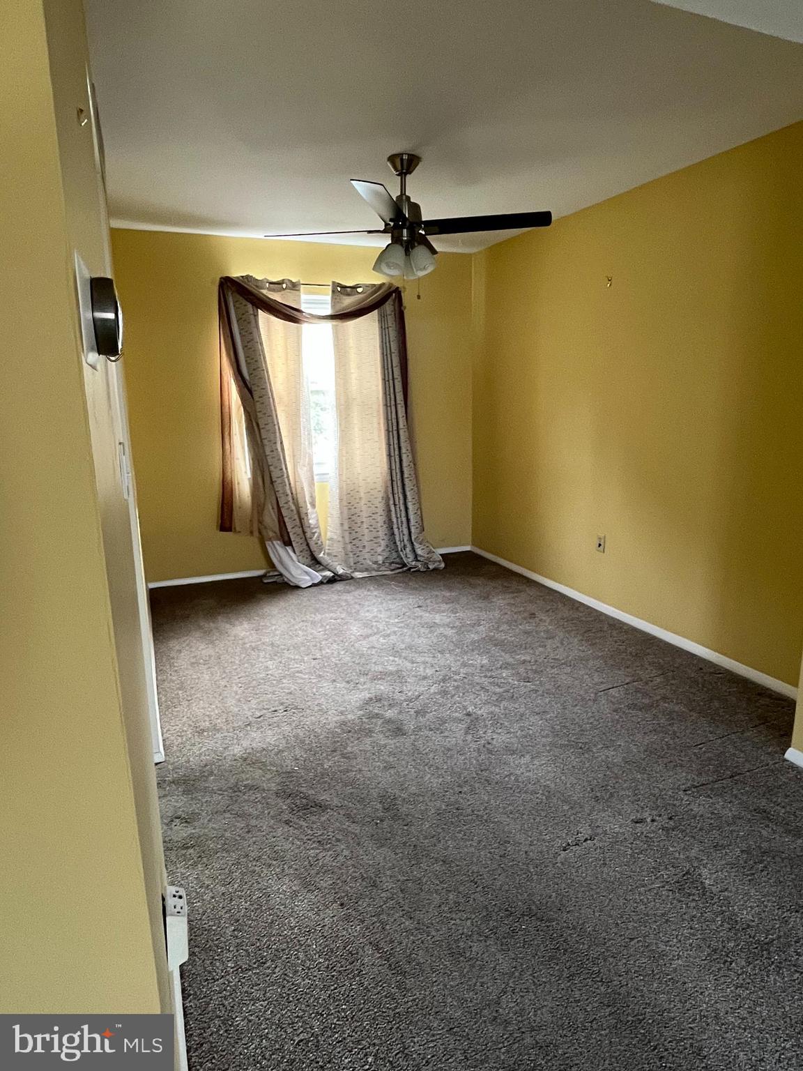 COUNTRY RIDGE - Residential