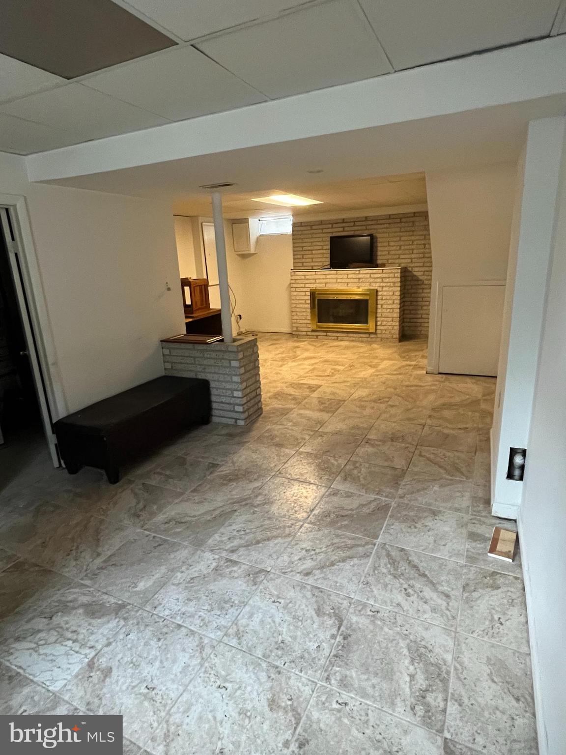 COUNTRY RIDGE - Residential