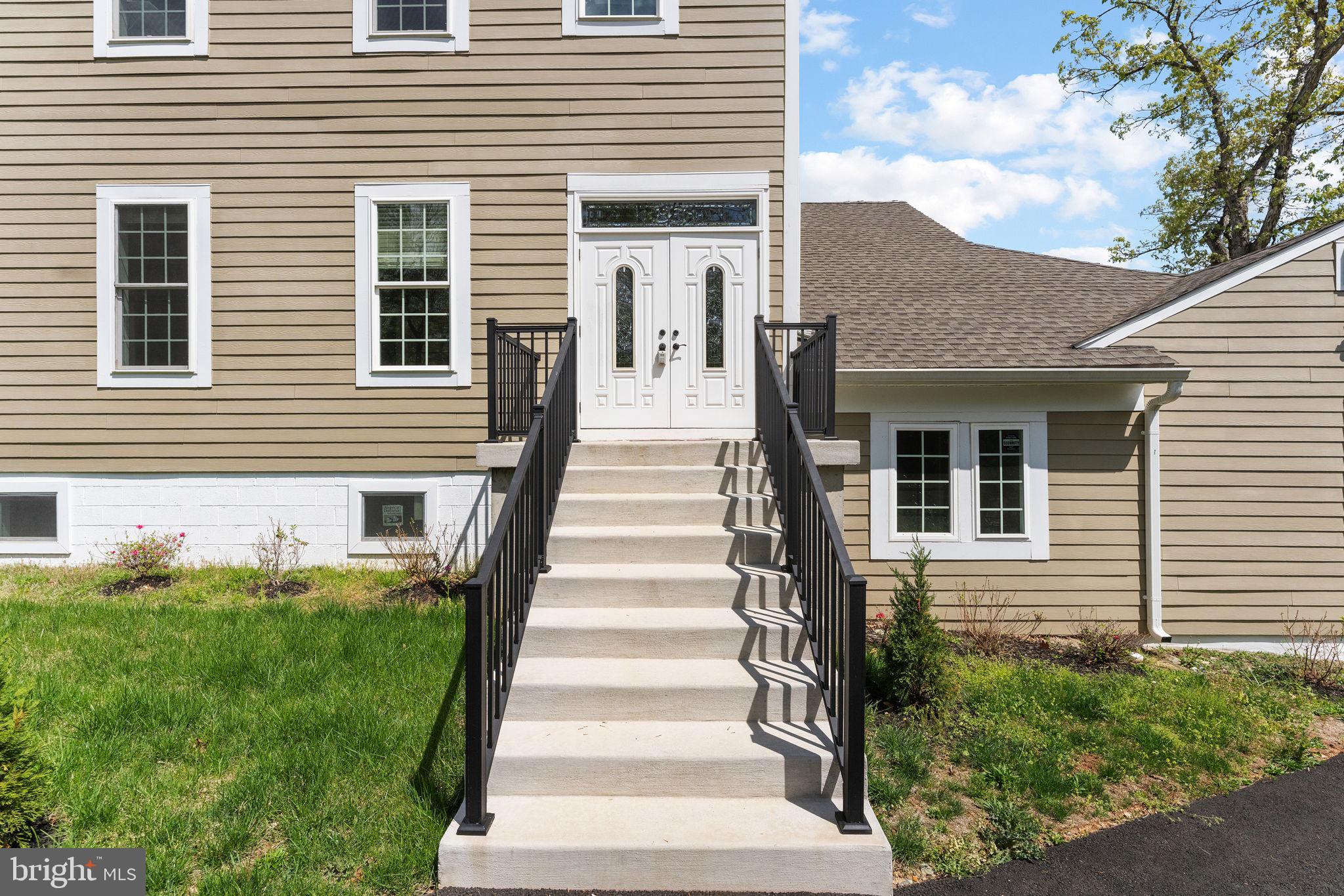 12304 POPES HEAD ROAD