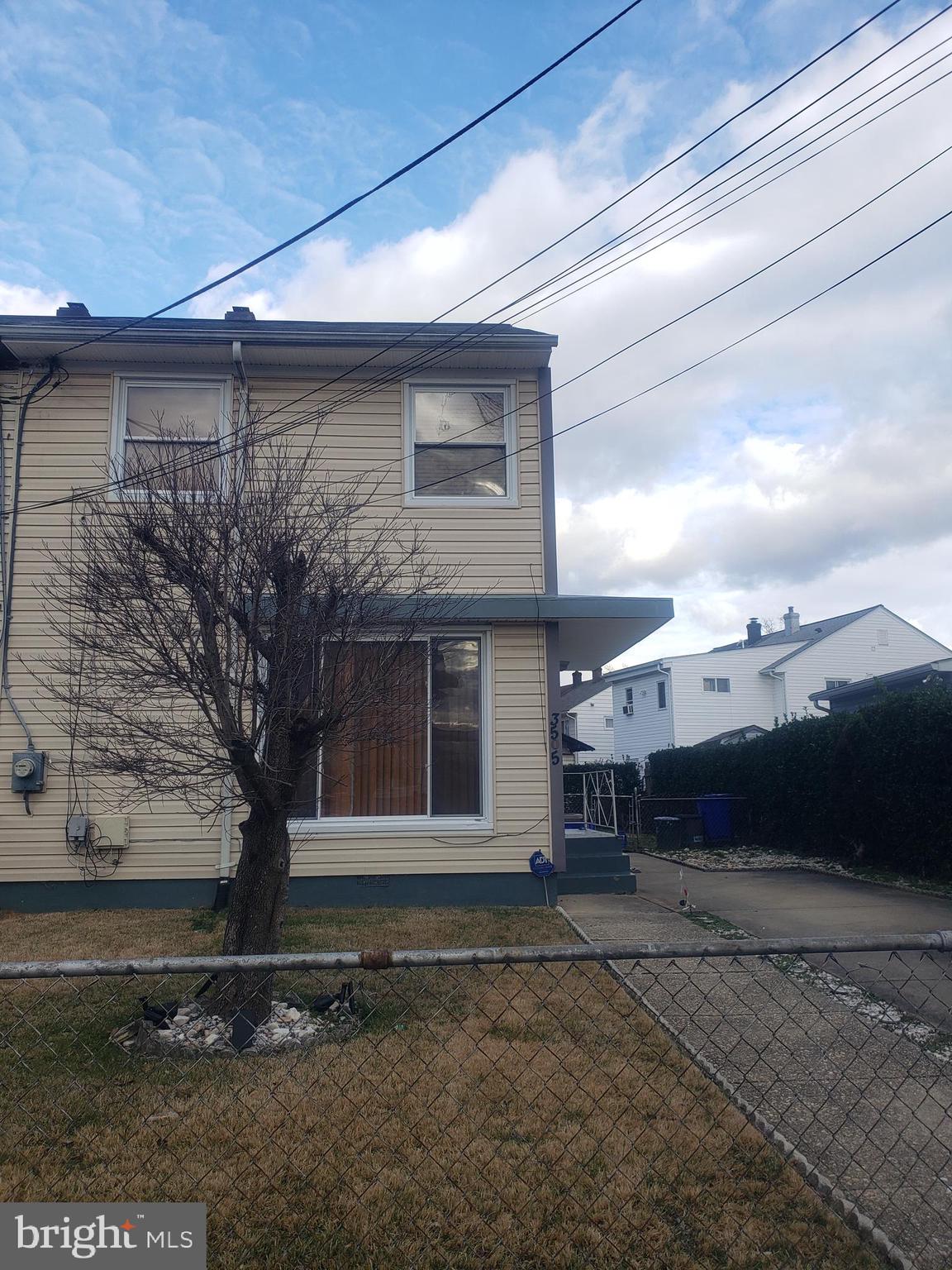 CONNECTICUT AVENUE ESTATES - Residential Lease